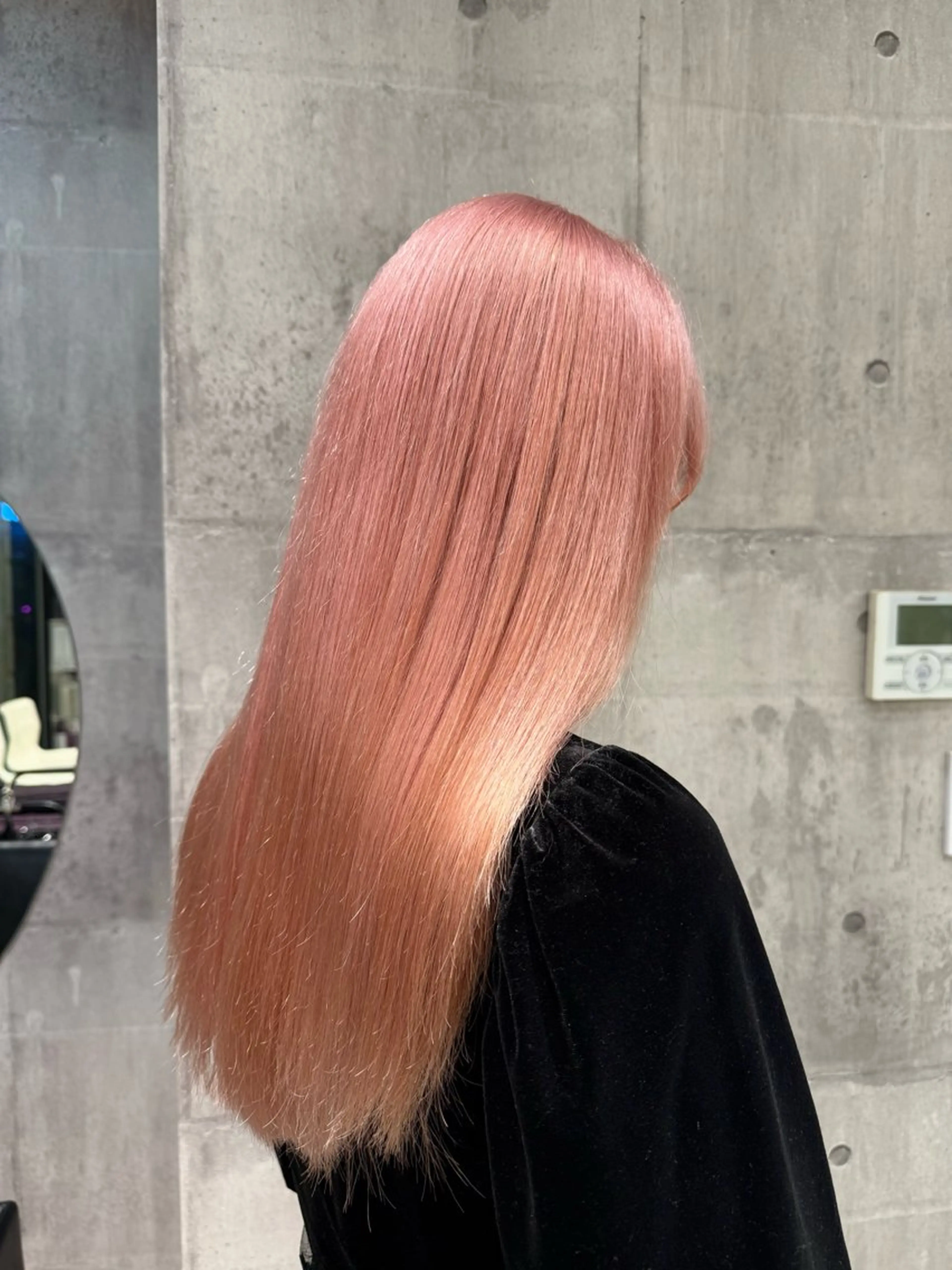 ミディアム カラー ベージュカラー ブリーチ ブロンド ピンクカラー ヘアカラー 【🥀履歴修正🥀】 ハイトーン職人/拓真のヘアスタイル