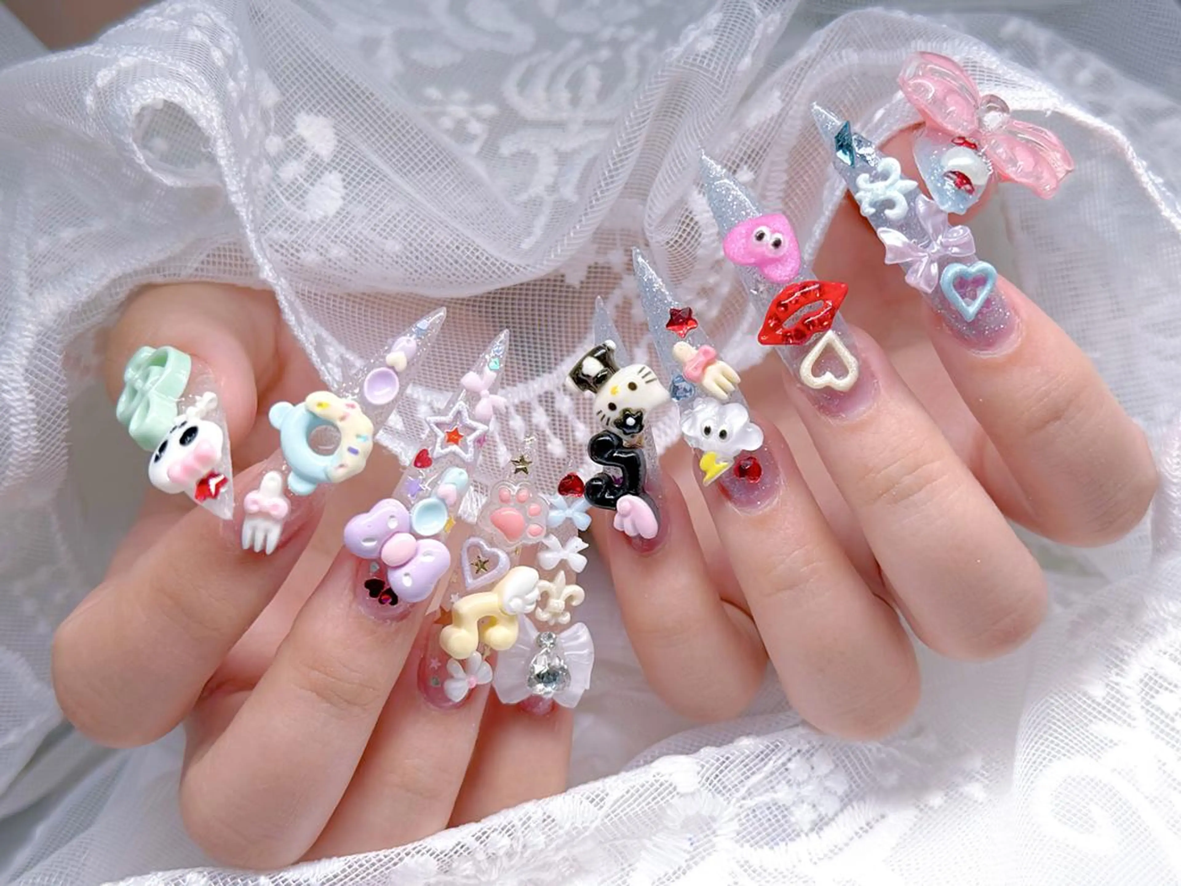 【大人気】チップ長さ出し アート やり放題 & パーツつけ放題 ¥13800→¥12000  (オフ選択)の写真