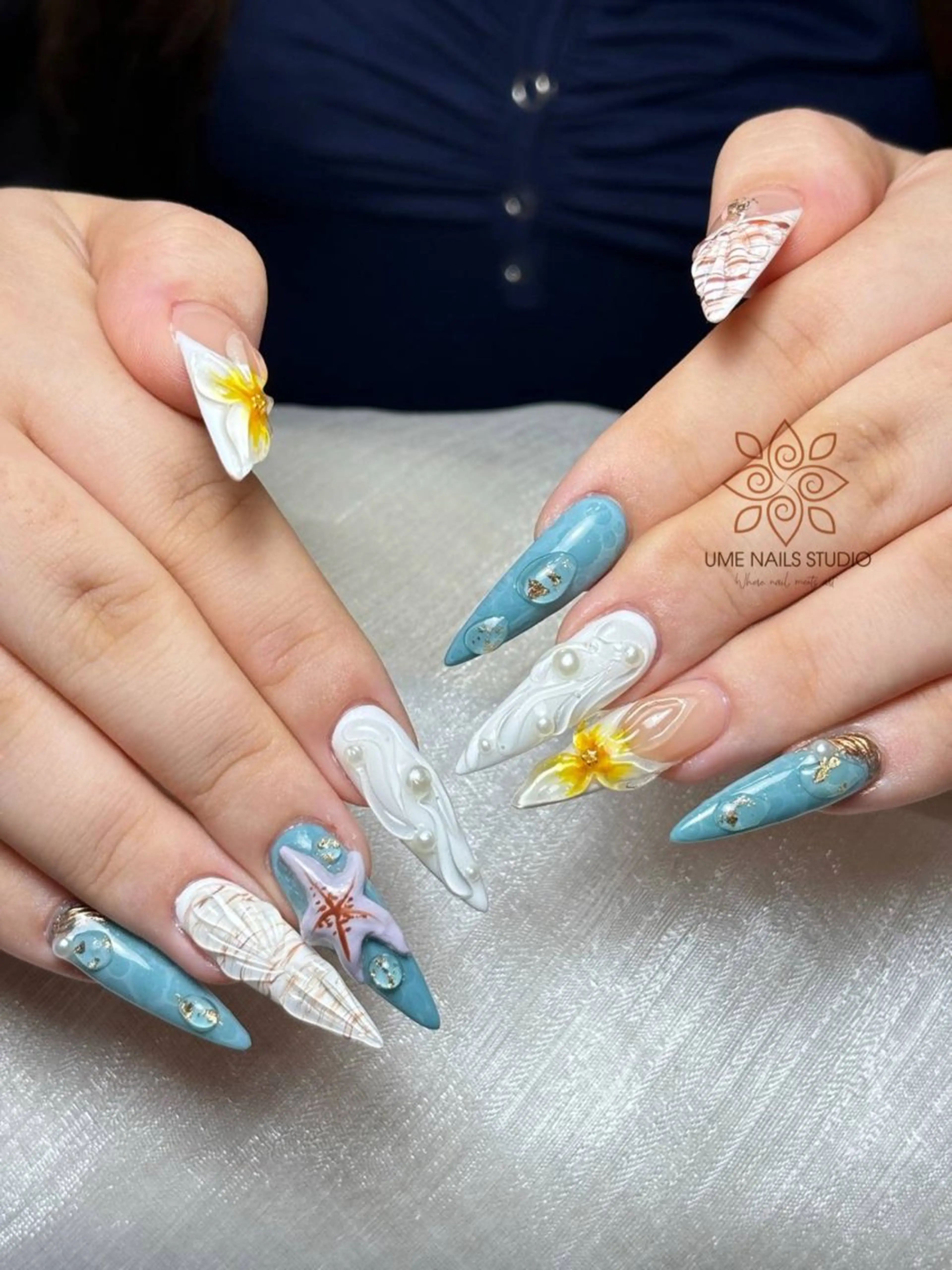 ネイル チークネイル クリアネイル ガーリー キラキラネイル 韓国ネイル Ume Nail Studioのネイルデザイン