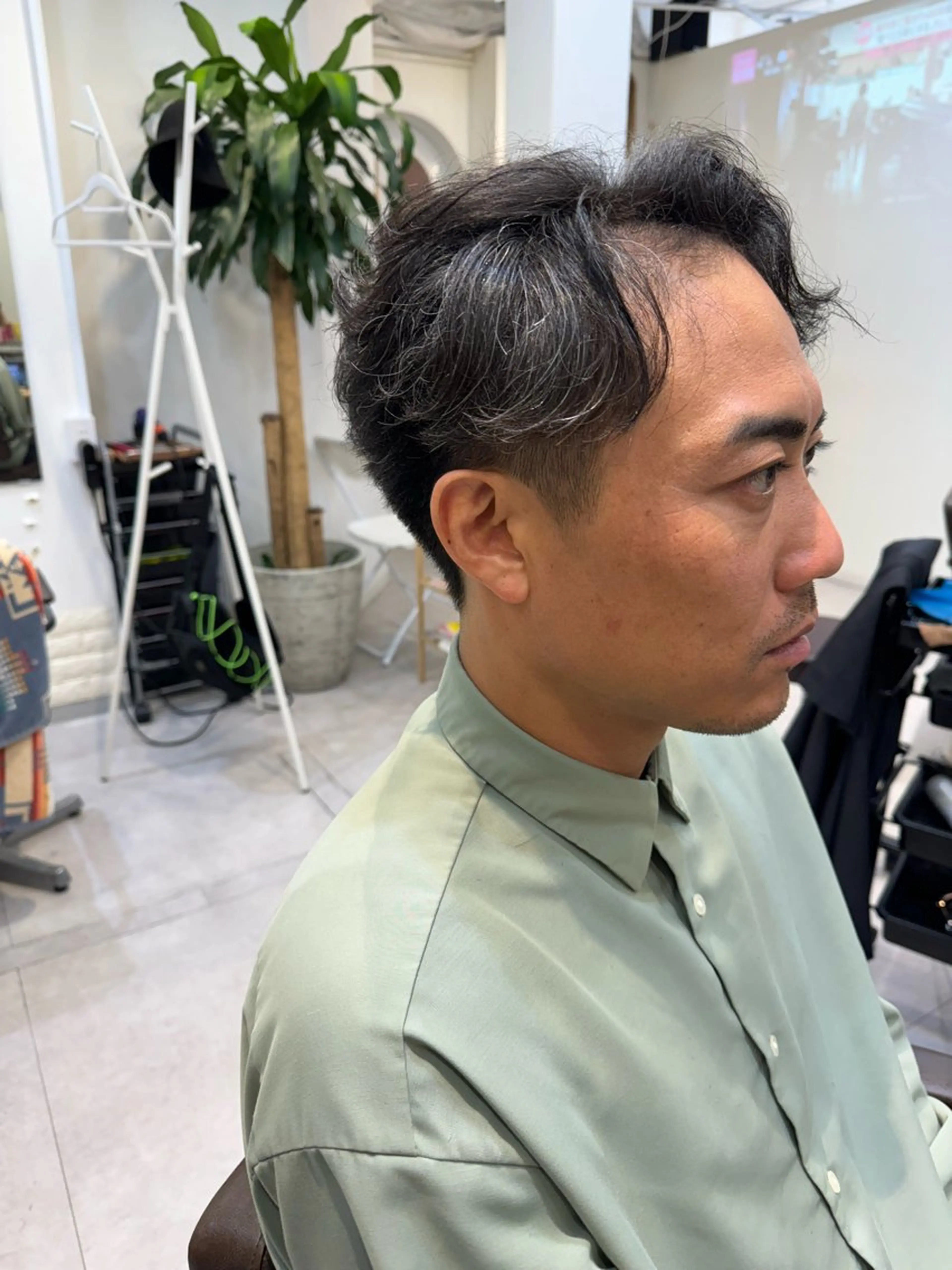 ミディアム メンズ カット 似合う髪型が 分からない方へのヘアスタイル