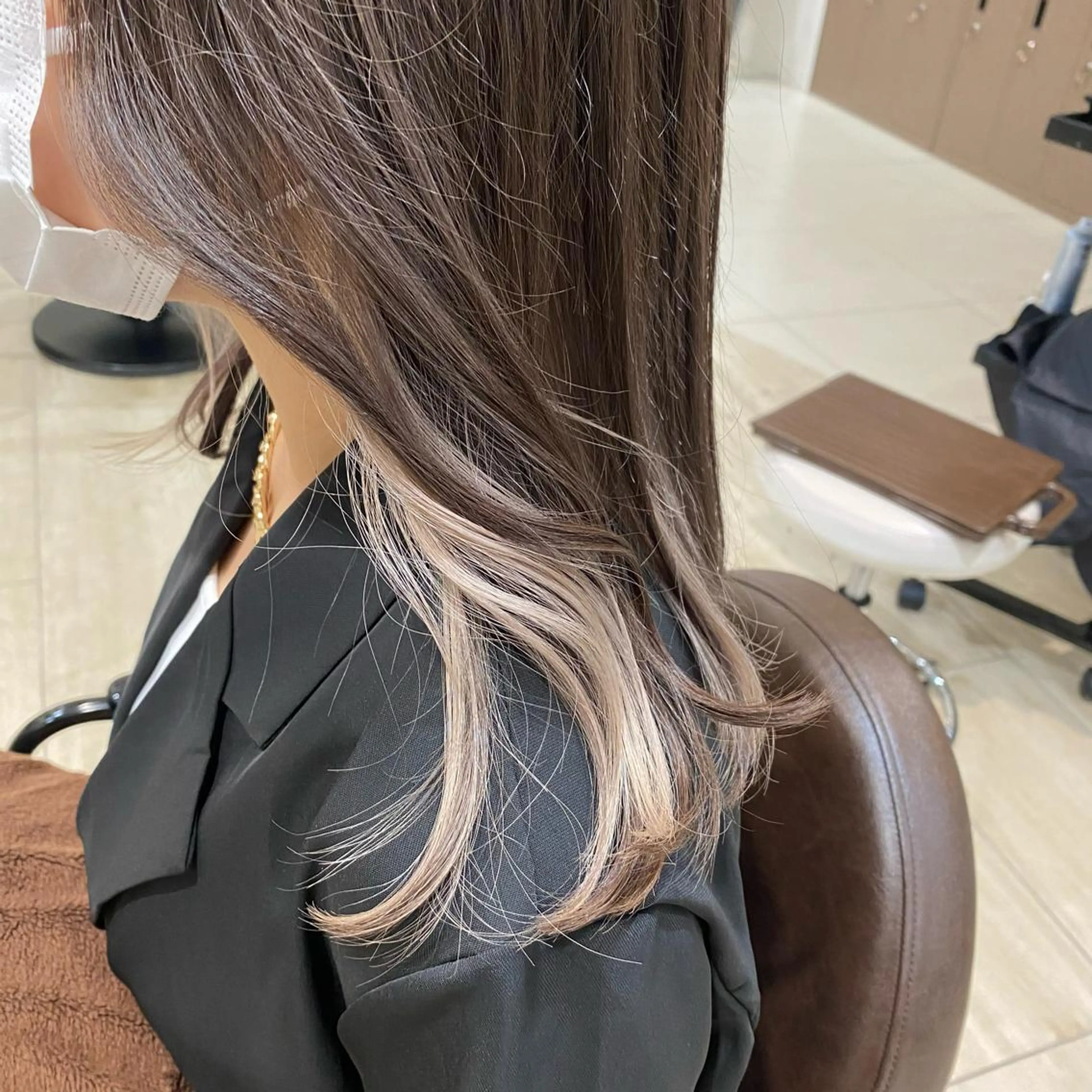 ロング equal銀座 黒田💚のヘアスタイル