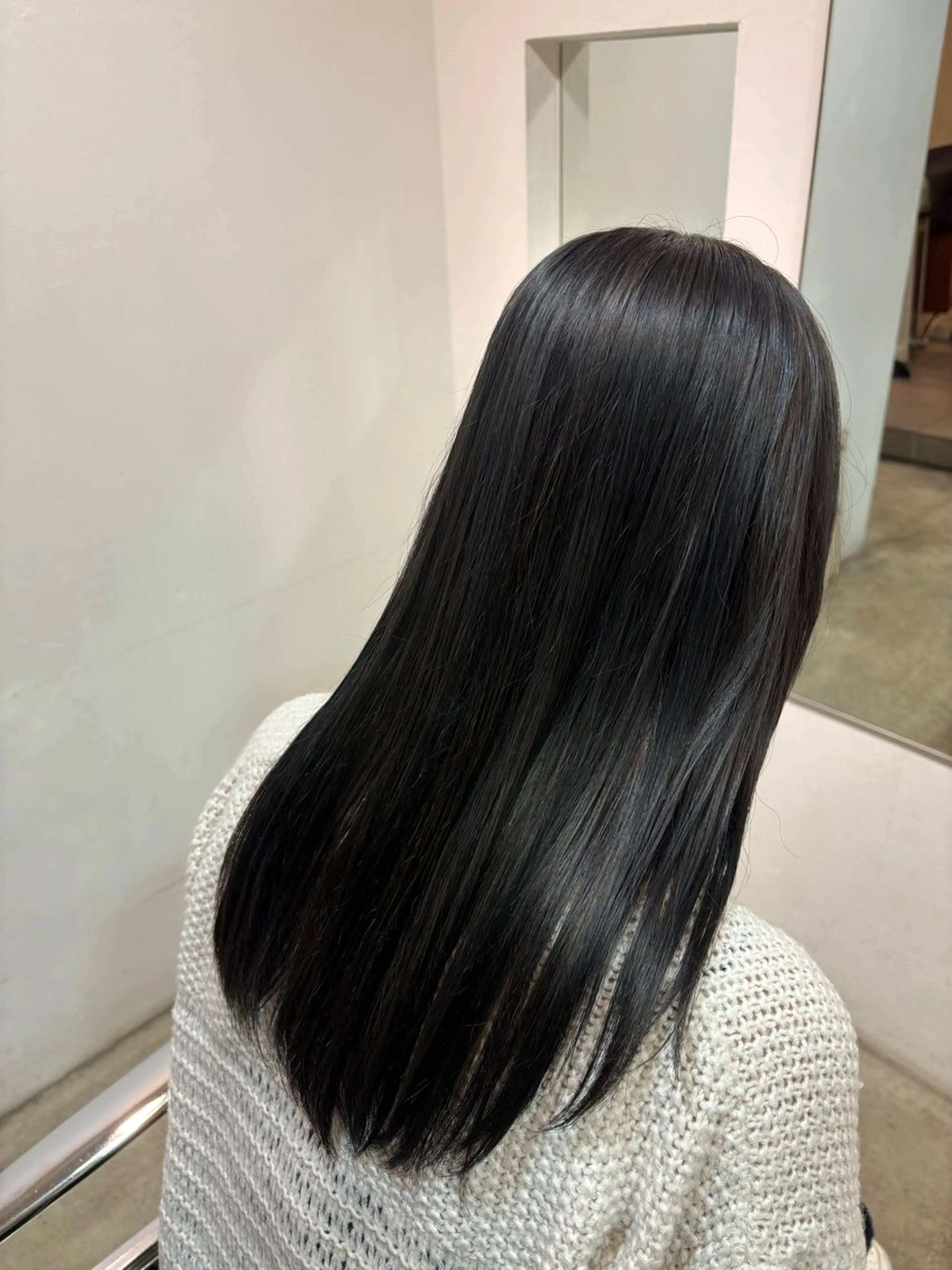 ロング 伸ばしかけ 縮毛矯正 イナイ ハルカのヘアスタイル