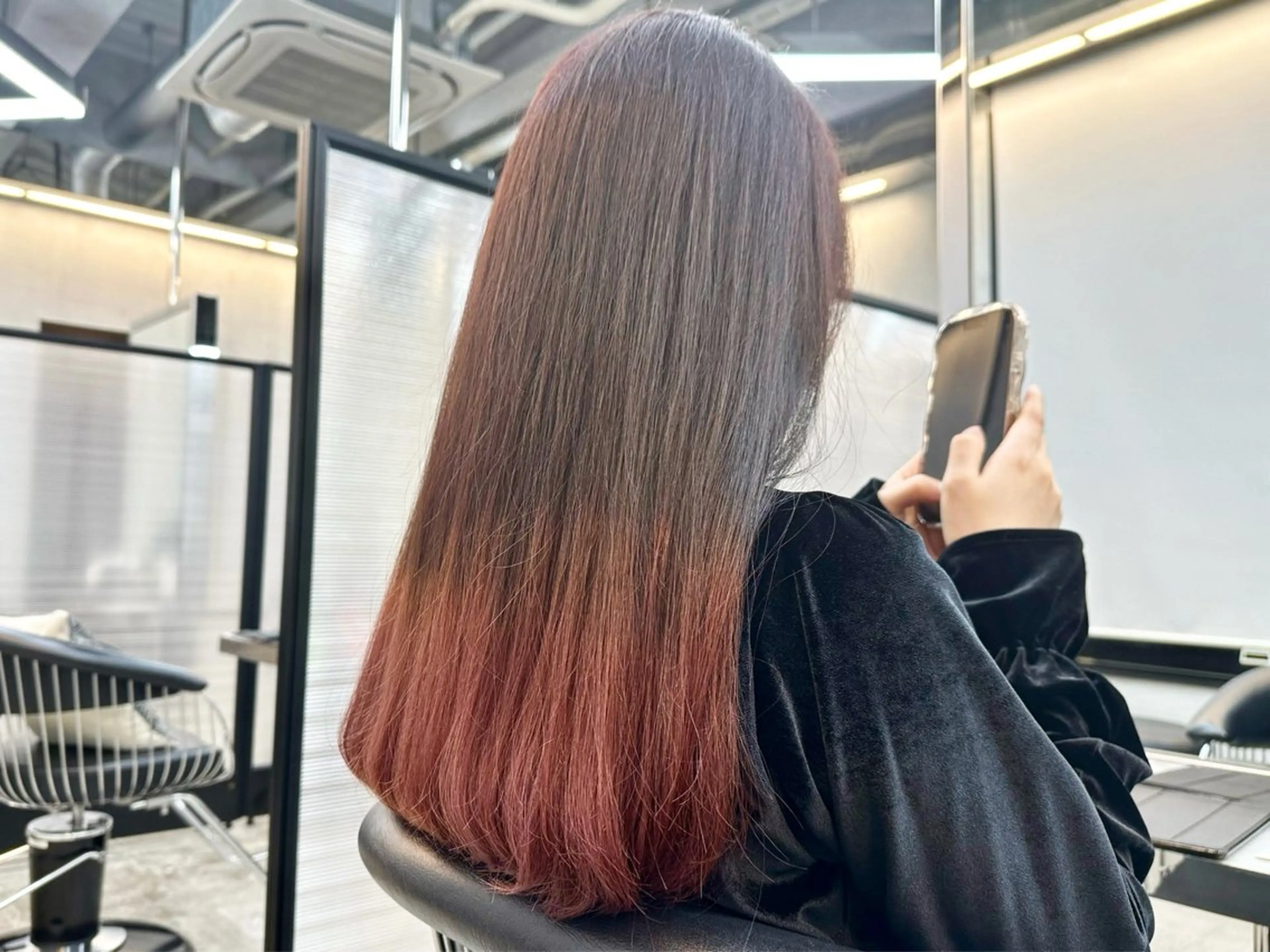 セミロング カラー ブリーチ レッドカラー 髪質改善/艶髪様 🍎豊田修太郎のヘアスタイル