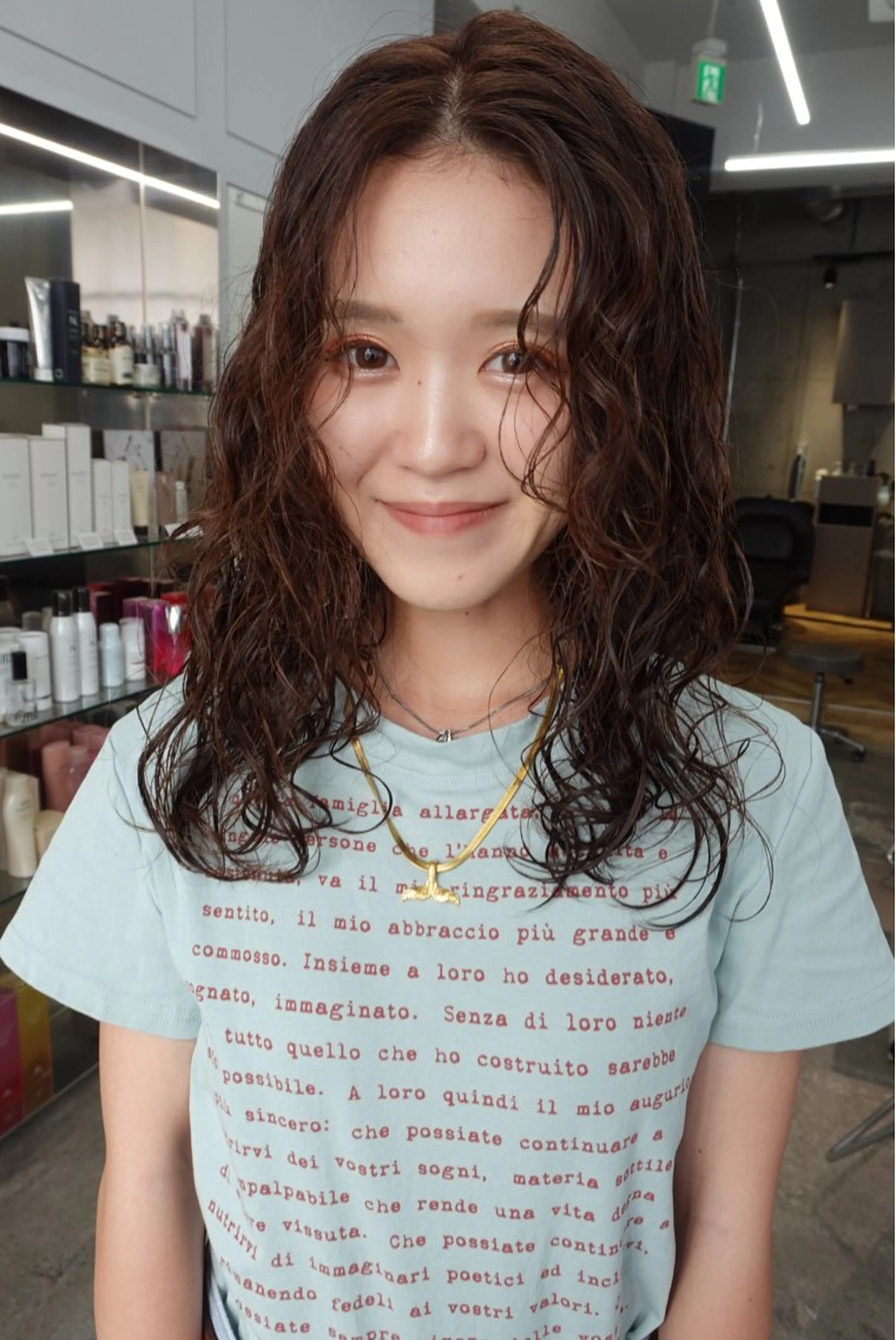 セミロング セミロングパーマ パーマ ✨ブリーチ/顔周り レイヤー¦YUKA✨のヘアスタイル