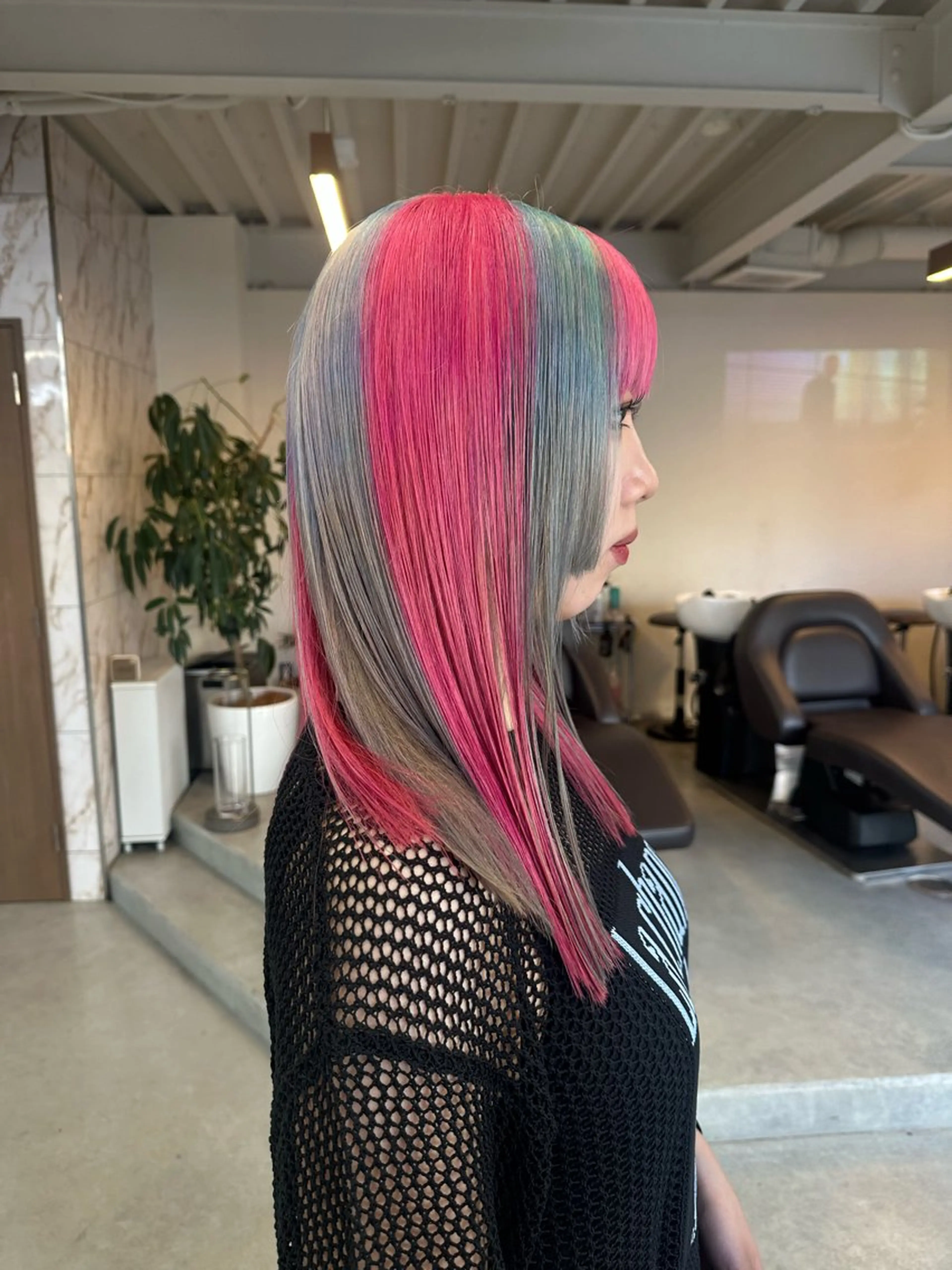 セミロング カラー ハイトーン×似合わせ 🌱中川慎之介のヘアスタイル