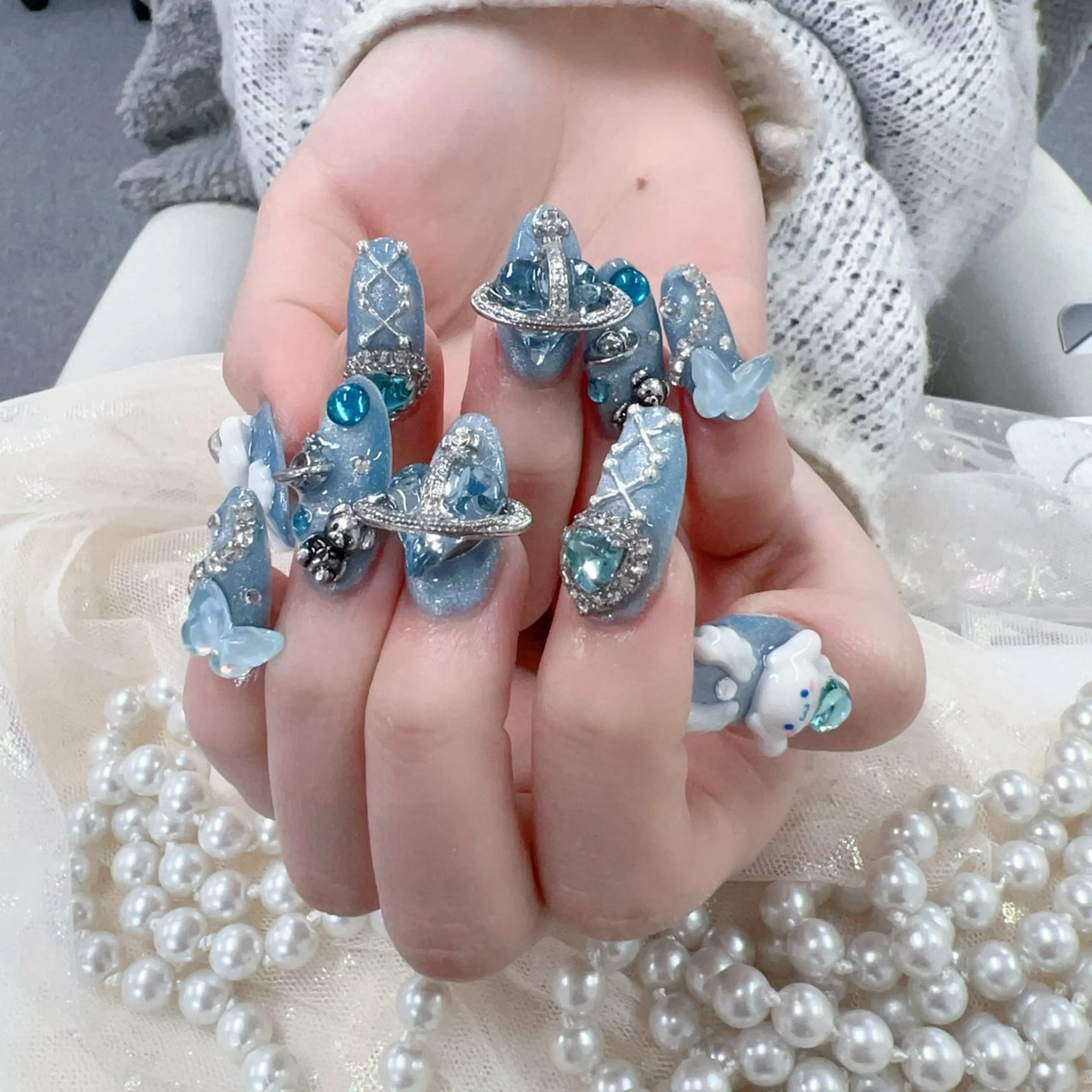 ネイル ハンドネイル 🦢Ella💌 長さだし専門店☁️のネイルデザイン