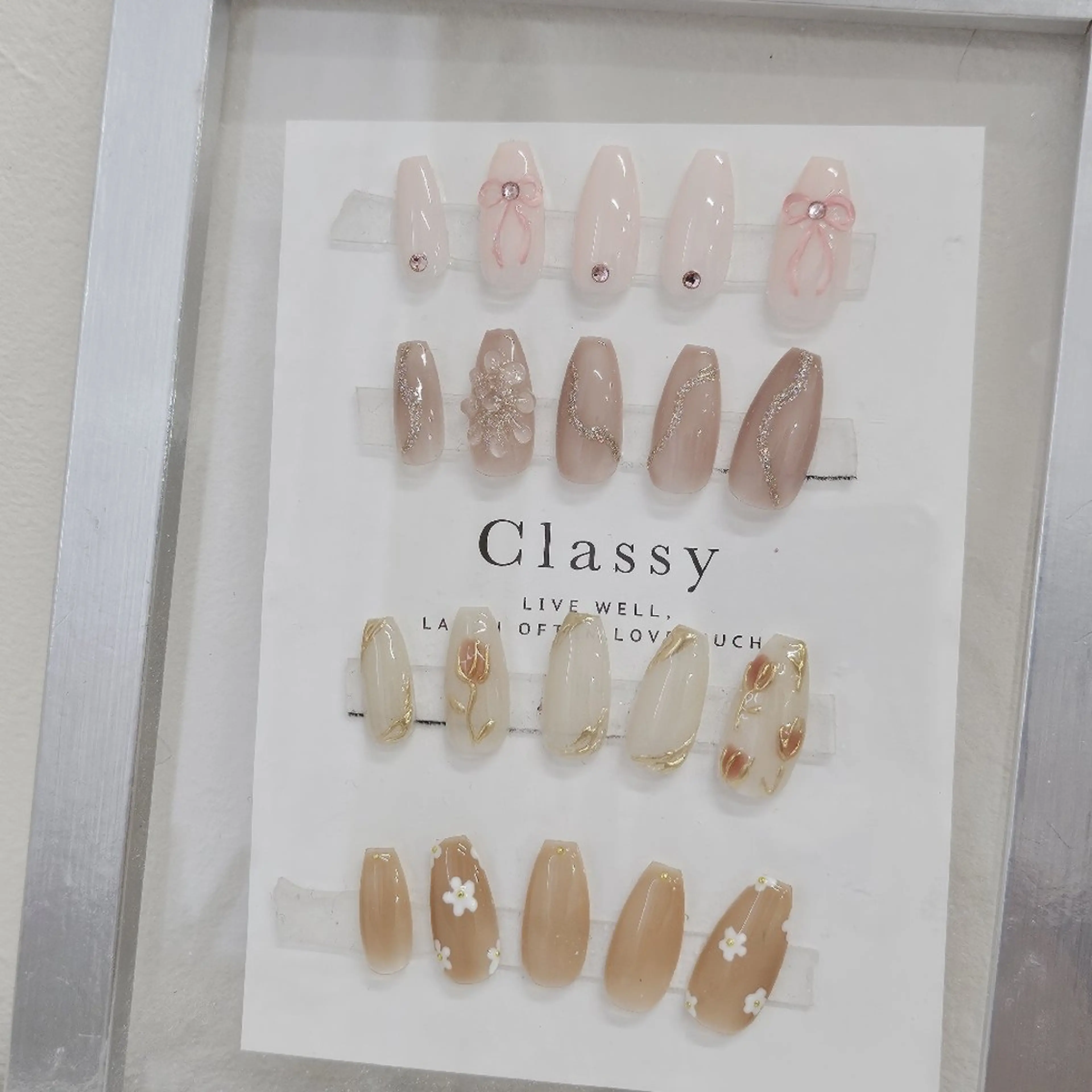 ネイル ハンドネイル HIKARI 4uまつ毛ネイルのネイルデザイン