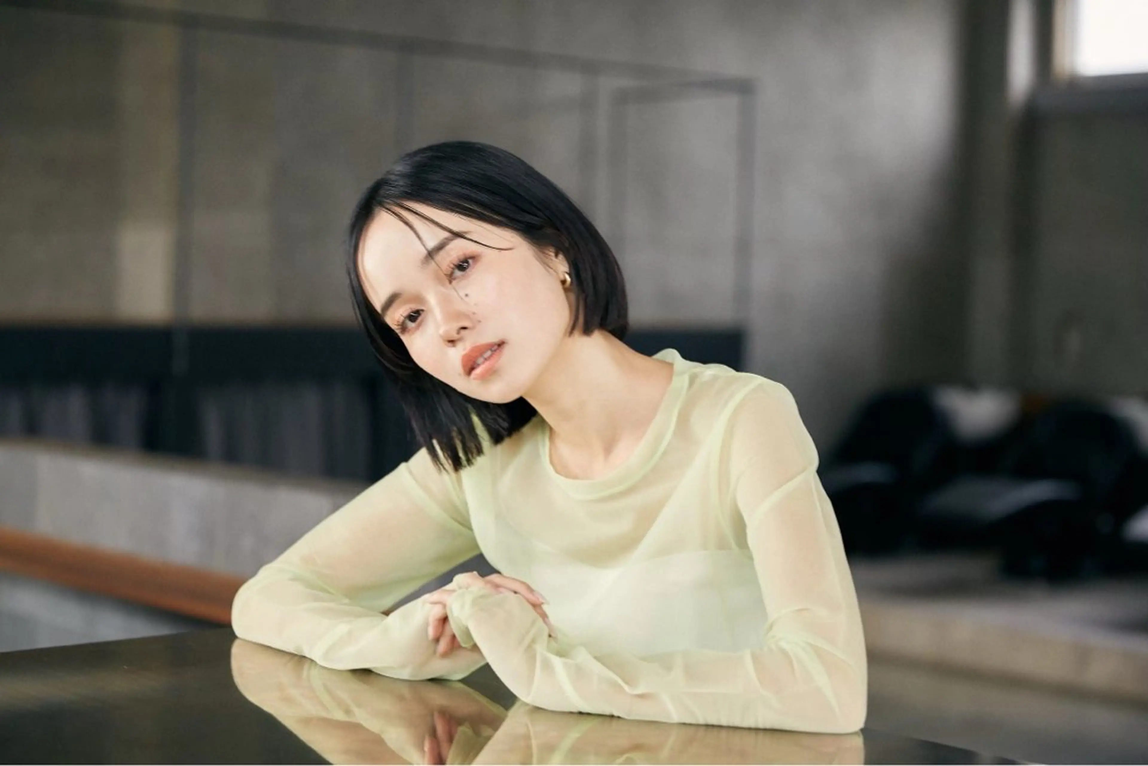 ミディアム カラー 顔周りカット カット ヘアカラー トリートメント ヒラノホナミ 🫧透ける艶髪🫧のヘアスタイル