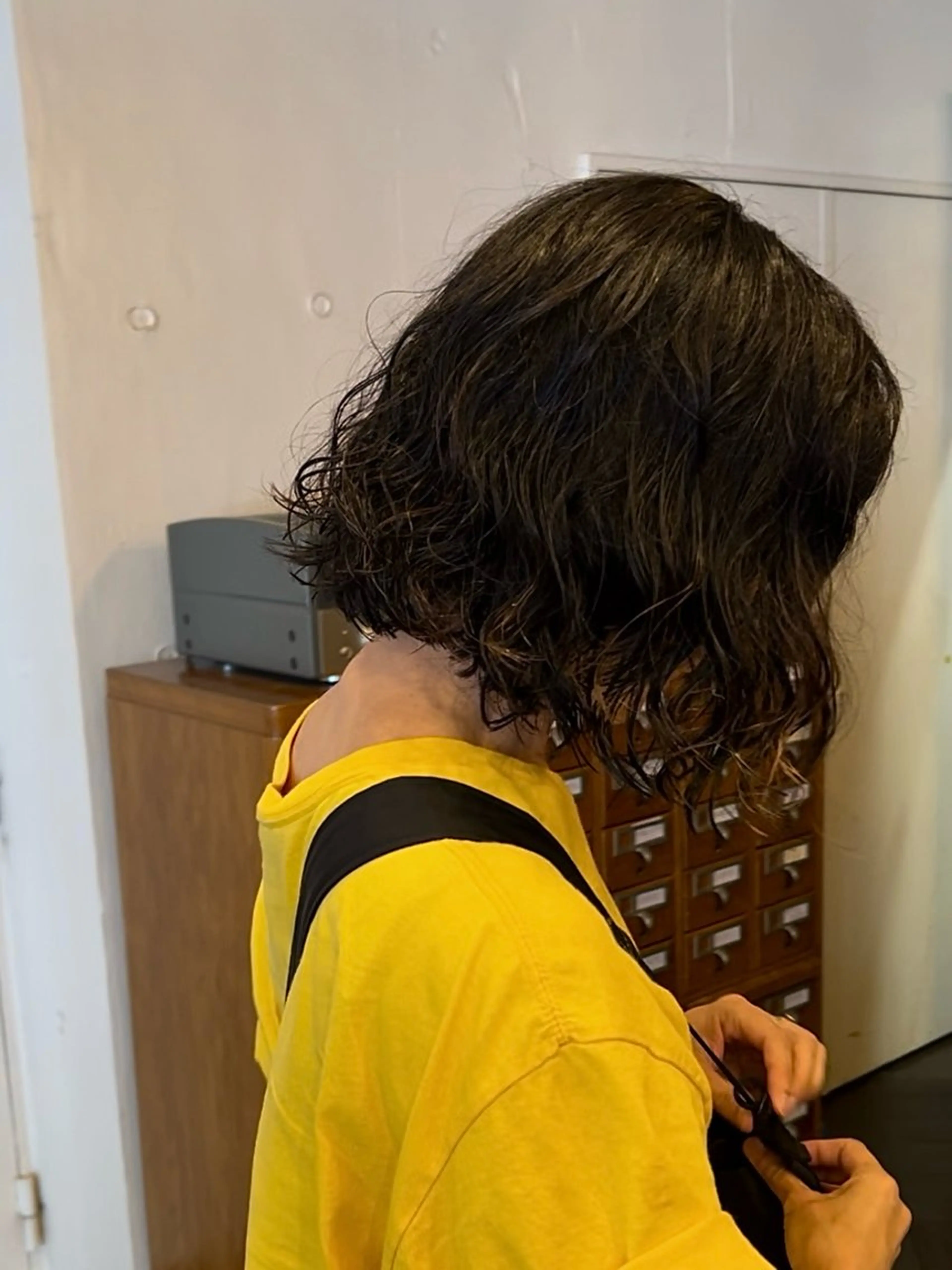 ショート パーマ 佐藤 優里奈のヘアスタイル