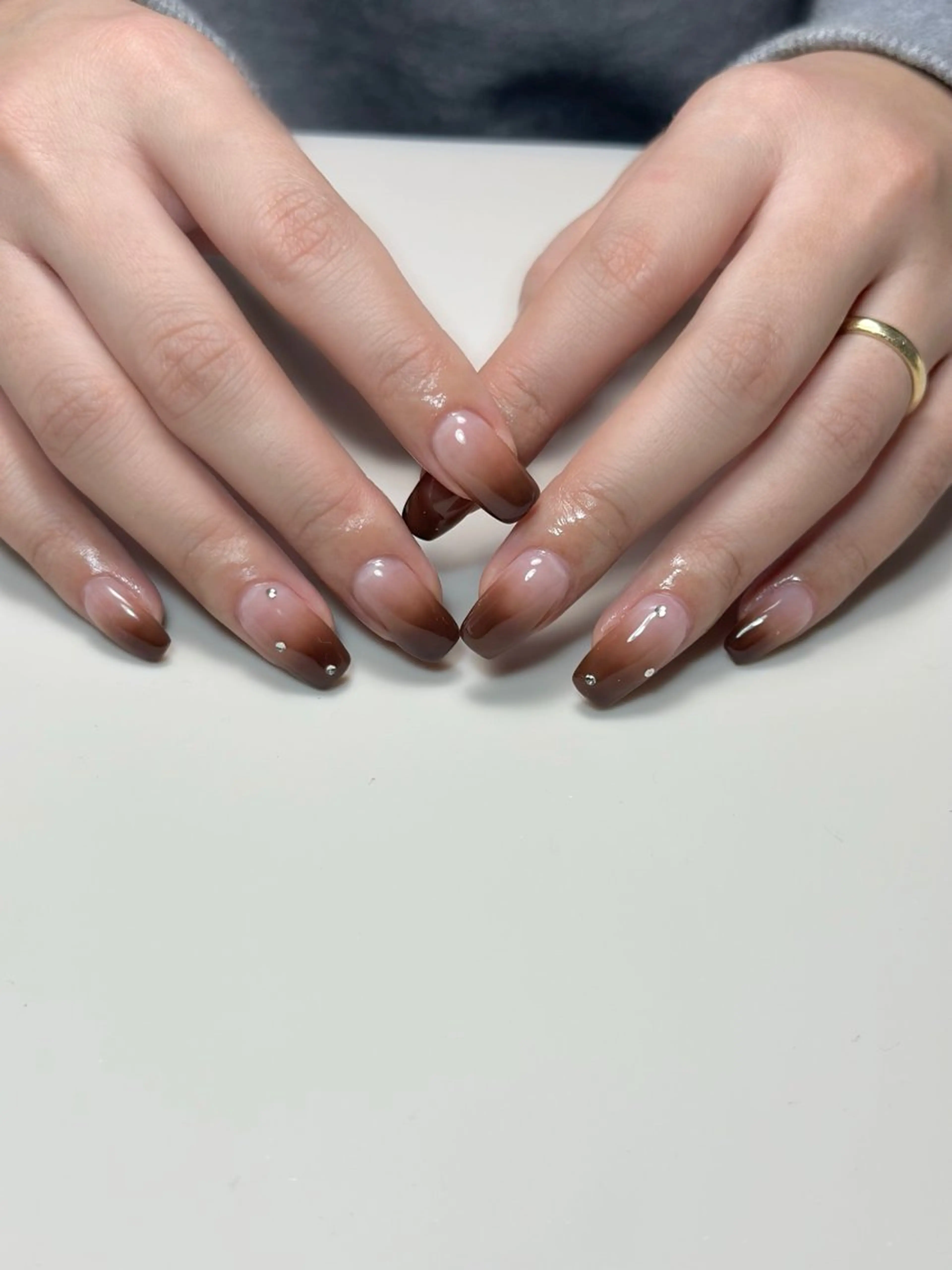 ネイル ブラウン グラデーション bibiwoo Ayakoのネイルデザイン