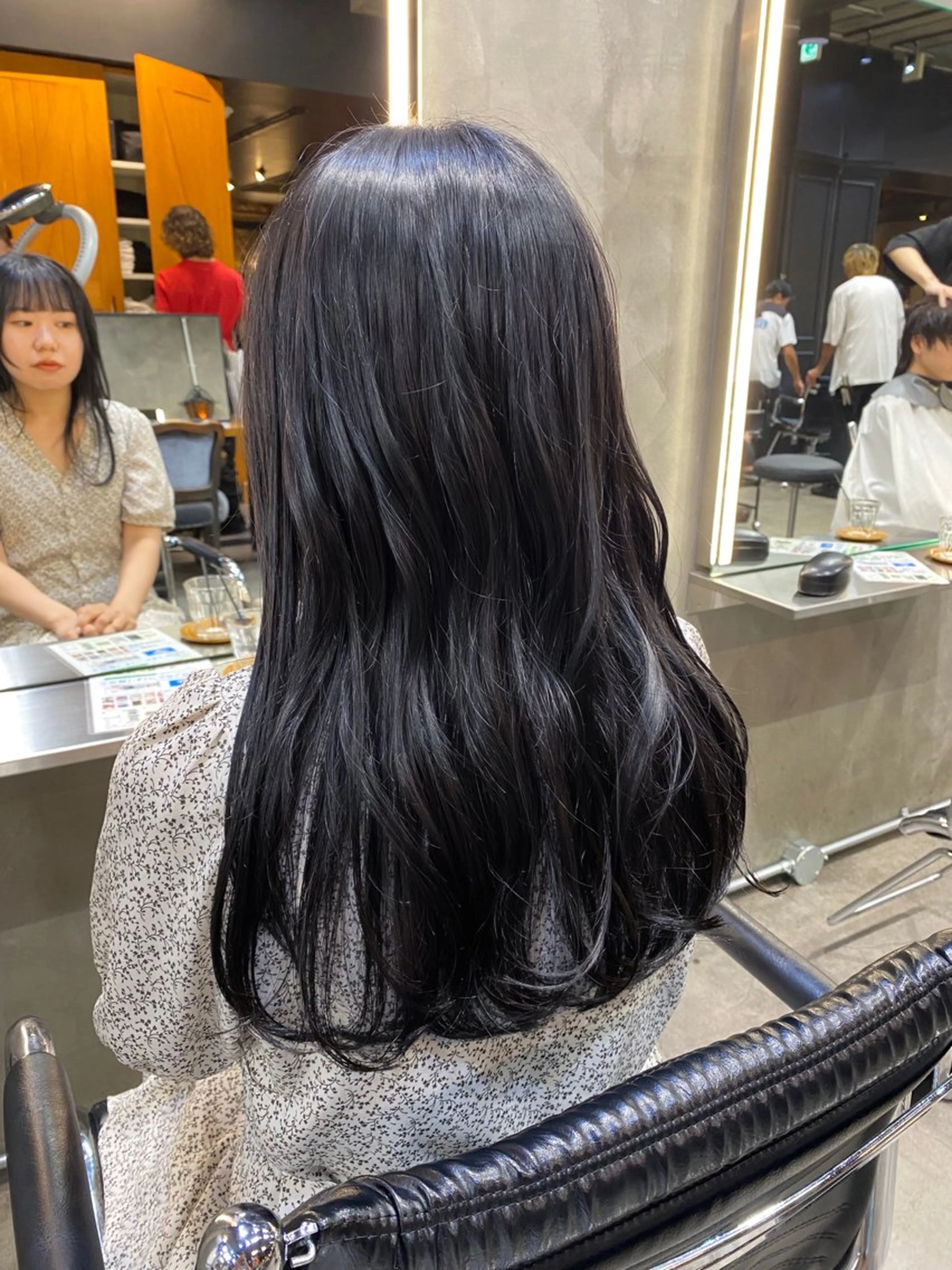 カラー 黒髪 ブルーカラー ブルーブラック 透明感カラー オレンジ カット ヘアカラー トリートメント Ms.CHARM所属・透明感カラー🌿 グレージュ🐺陽介のヘアスタイル