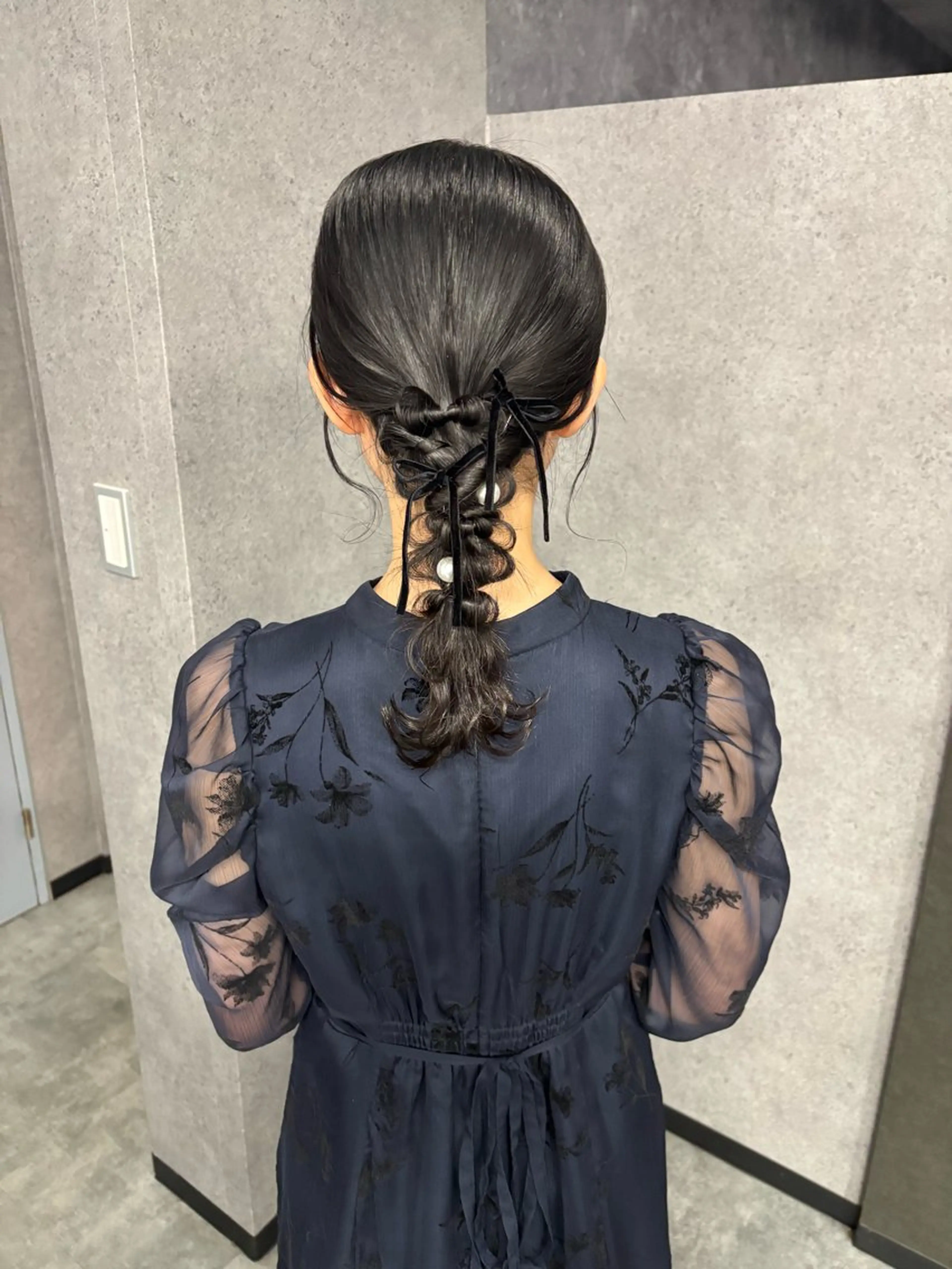 セミロング ヘアアレンジ ヘアセット 森岡 紗羽のヘアスタイル