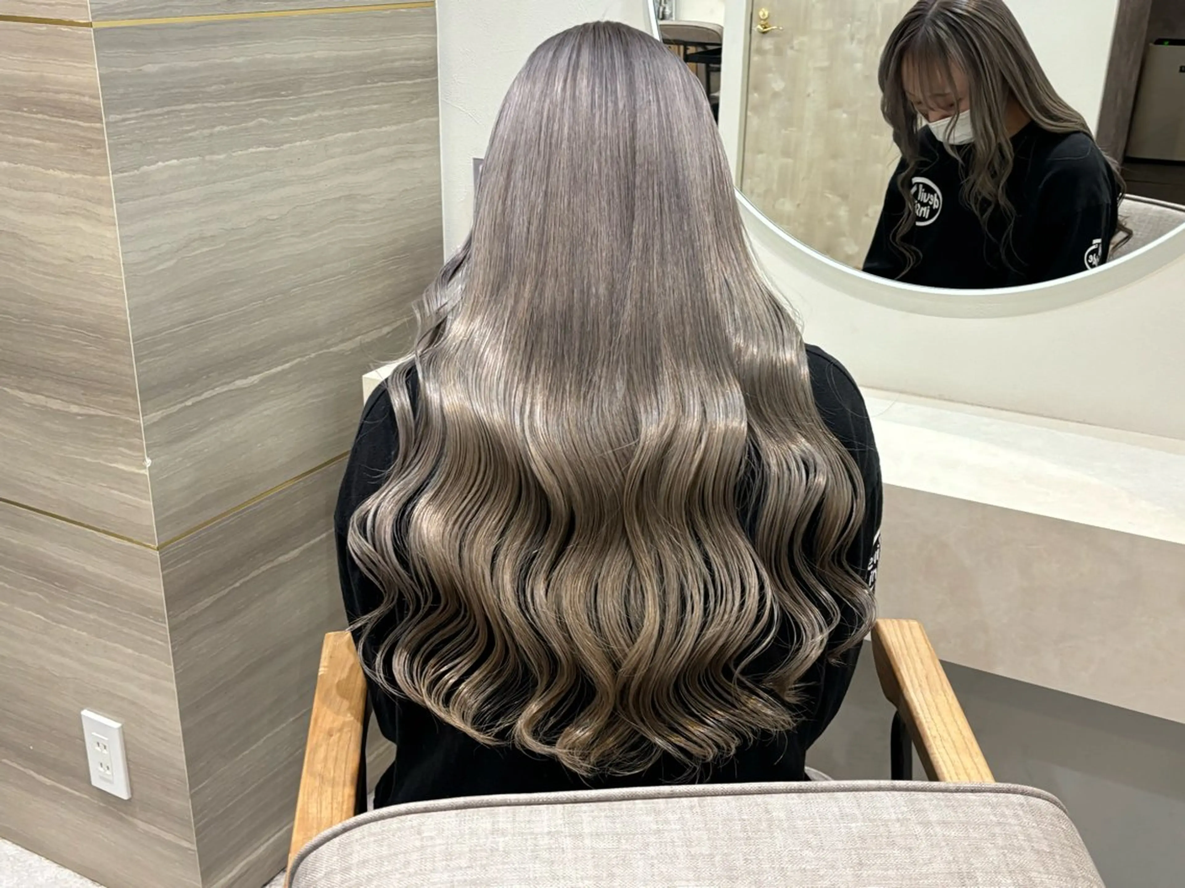 ロング カラー パーマ ヘアアレンジ メンズ ヘアカラー トリートメント 🤍韓国風レイヤー/ 艶髪🤍鳥越美羽のヘアスタイル