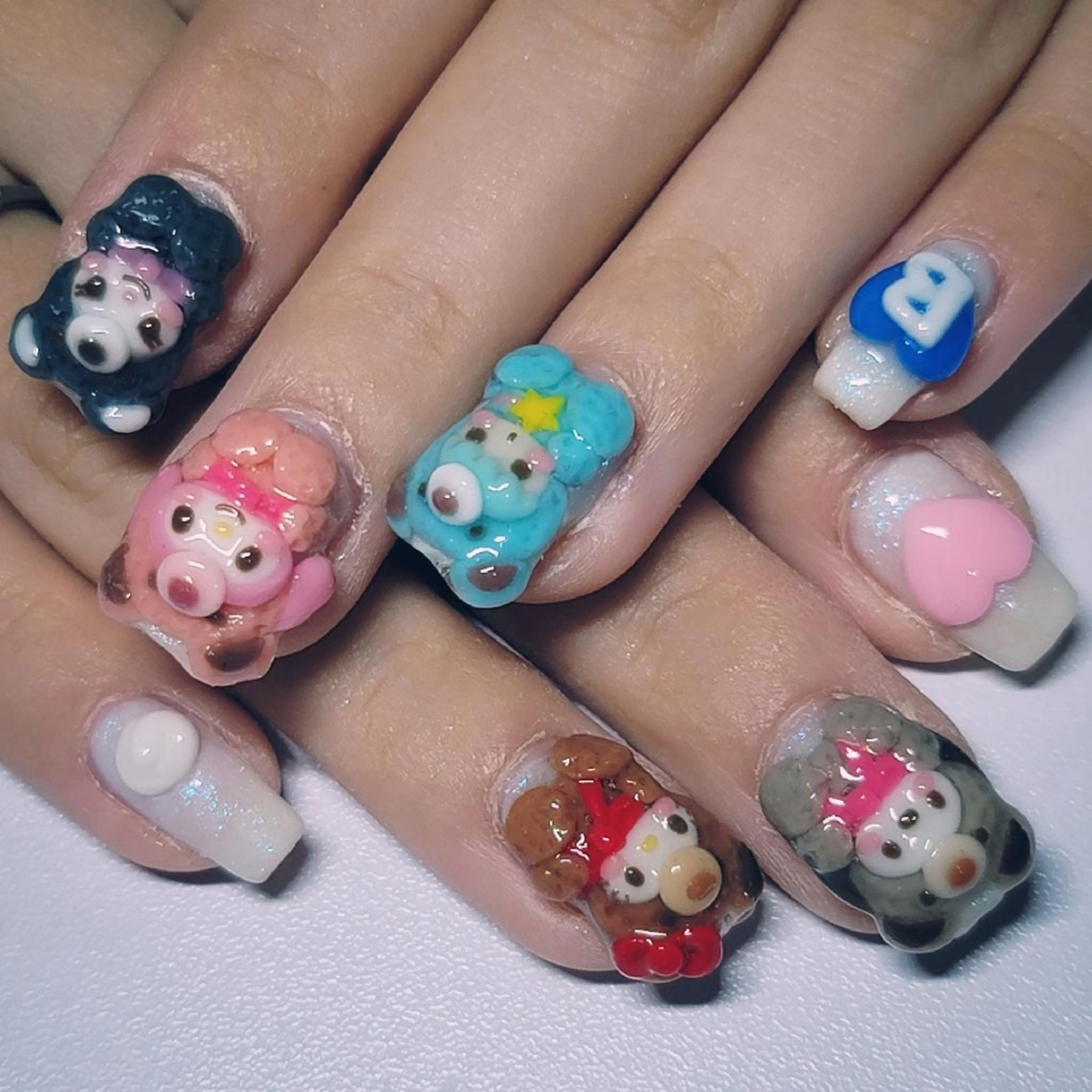 ネイル アートネイル ブルー ワンカラーネイル ホワイト ハンドネイル よしだ ひろきのネイルデザイン