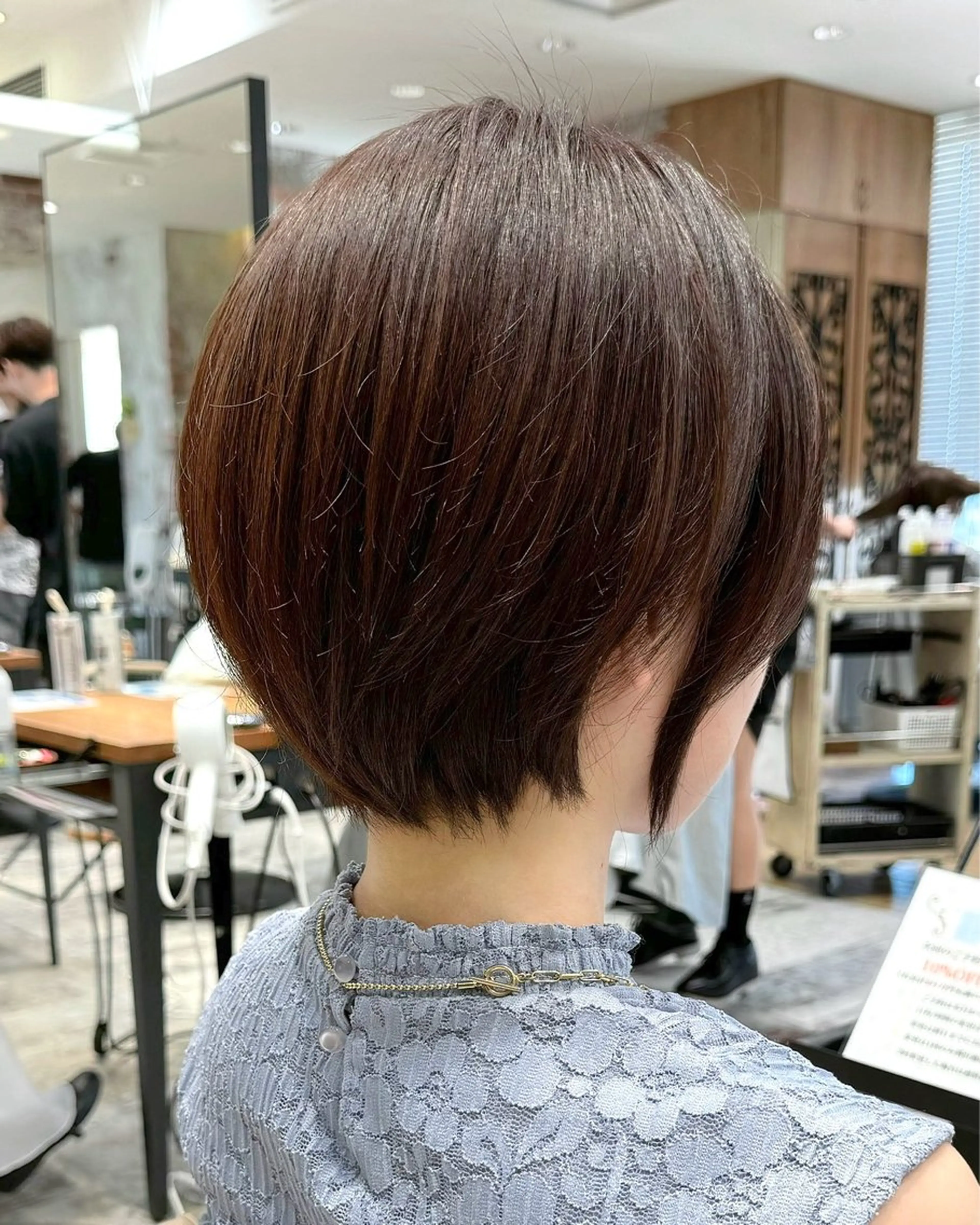 ショート カラー カット ヘアカラー トリートメント 💍新宿ショート 💍岩田莉奈のヘアスタイル