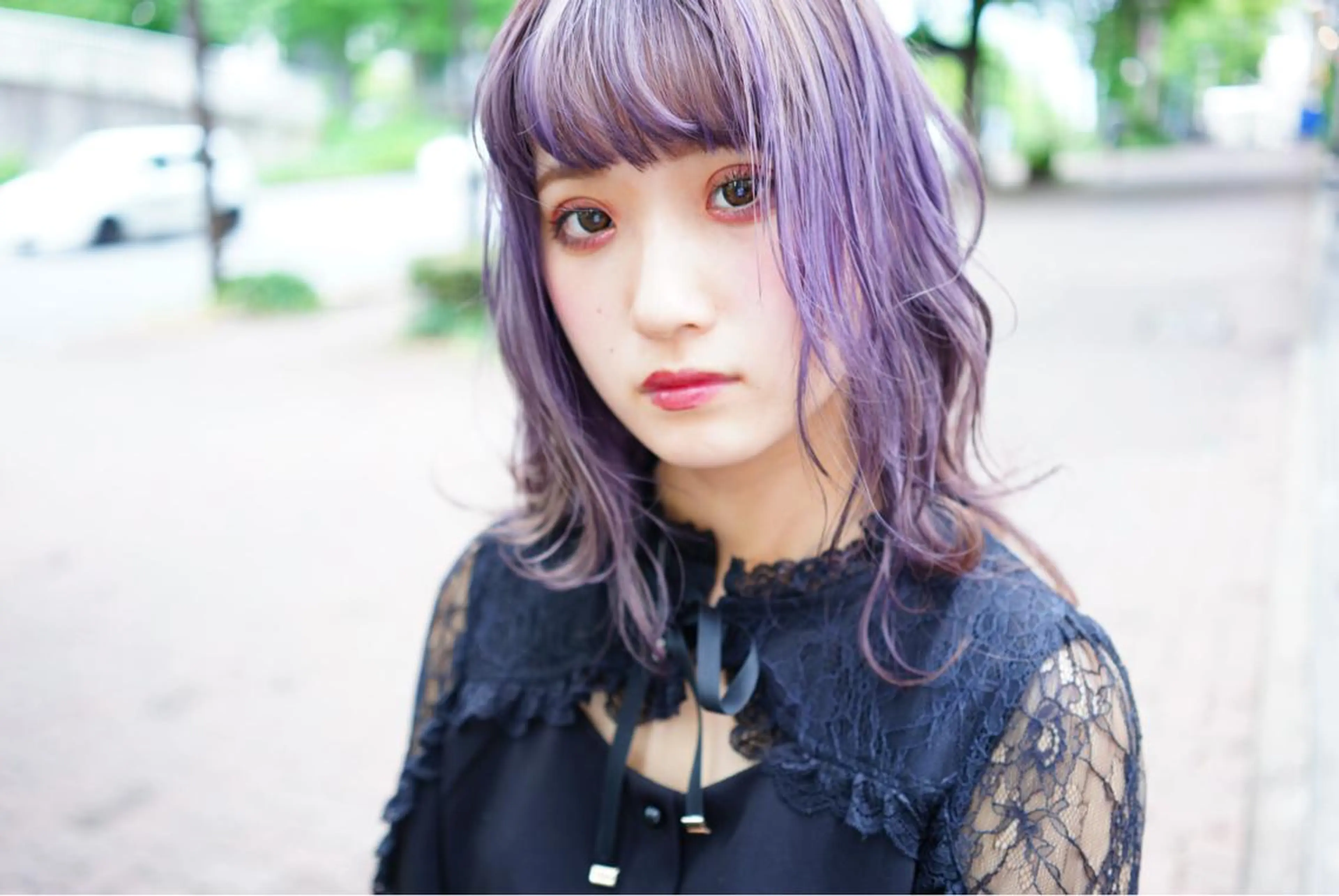 ミディアム カラー パープルカラー ヘアカラー トリートメント ハイトーン/レイヤー /ケアブリーチ石川治のヘアスタイル