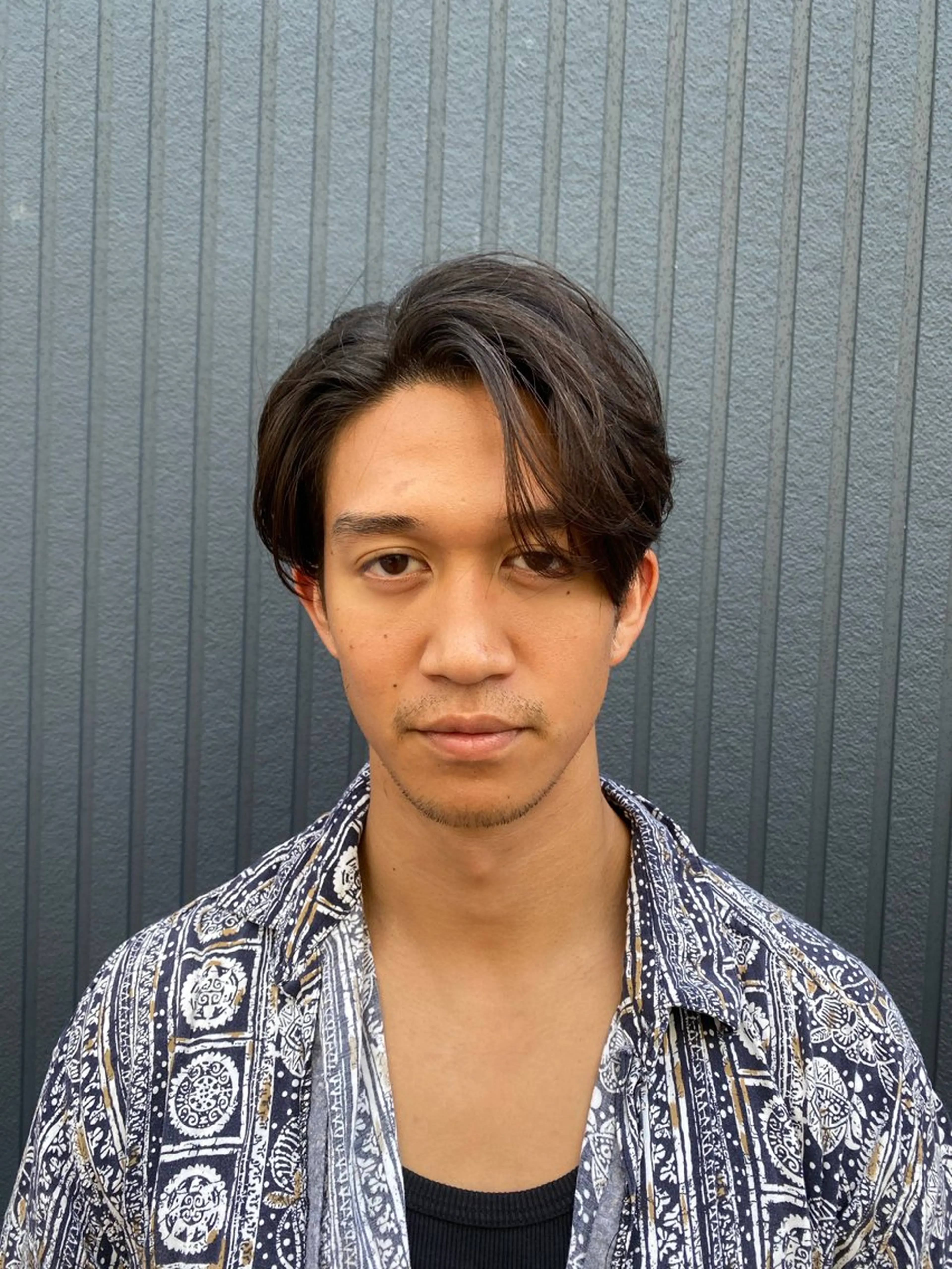 ショート メンズ 外国人風カラー ショートヘア カット 艶カラー、パーマ 祥一朗 WAWAのヘアスタイル
