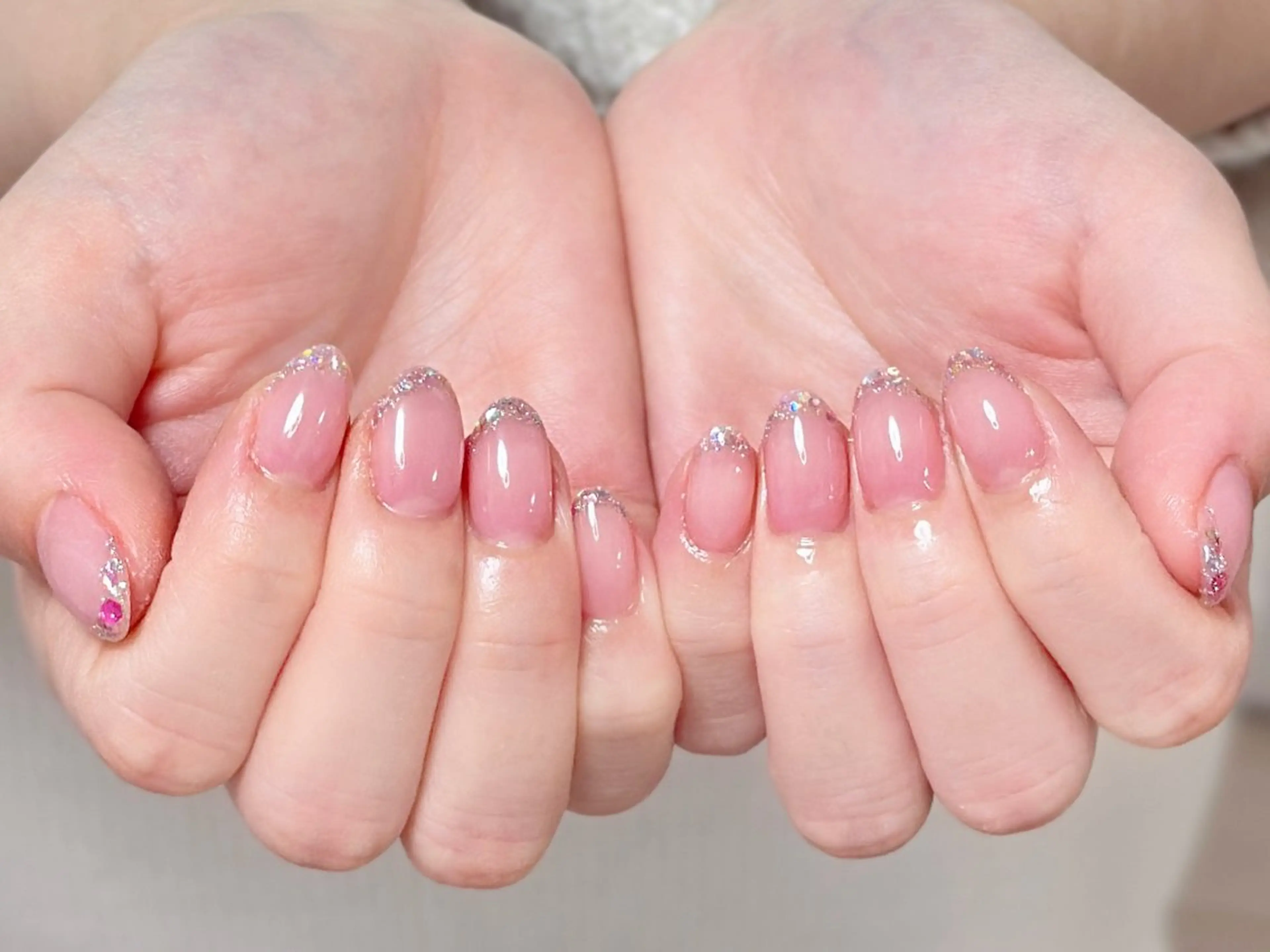 ネイル アートネイル オーロラネイル チークネイル フレンチネイル ガラスフレンチ 🎀YooLi Nail salonのネイルデザイン