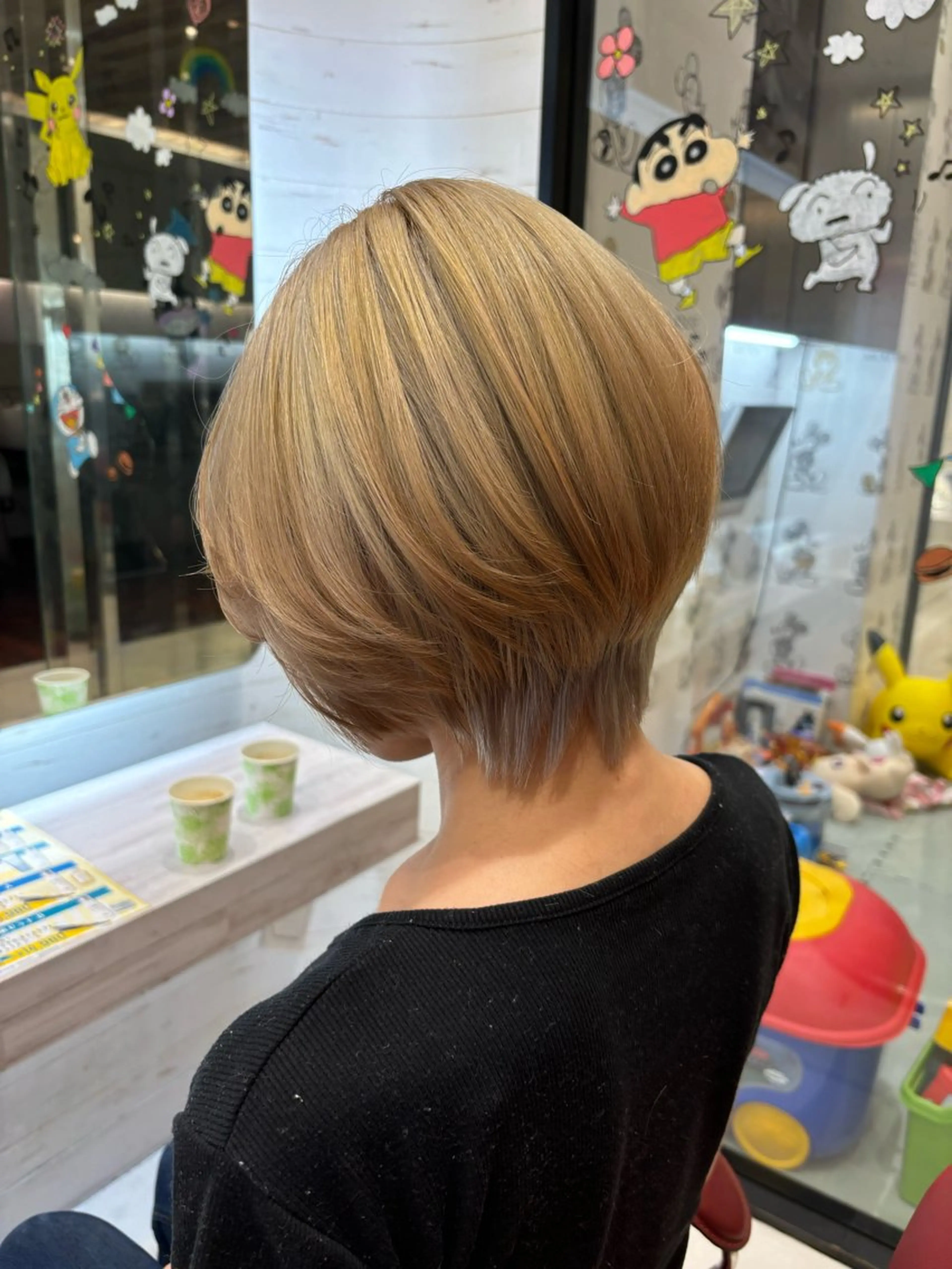 ショート カラー EARTH 寺本尚生のヘアスタイル