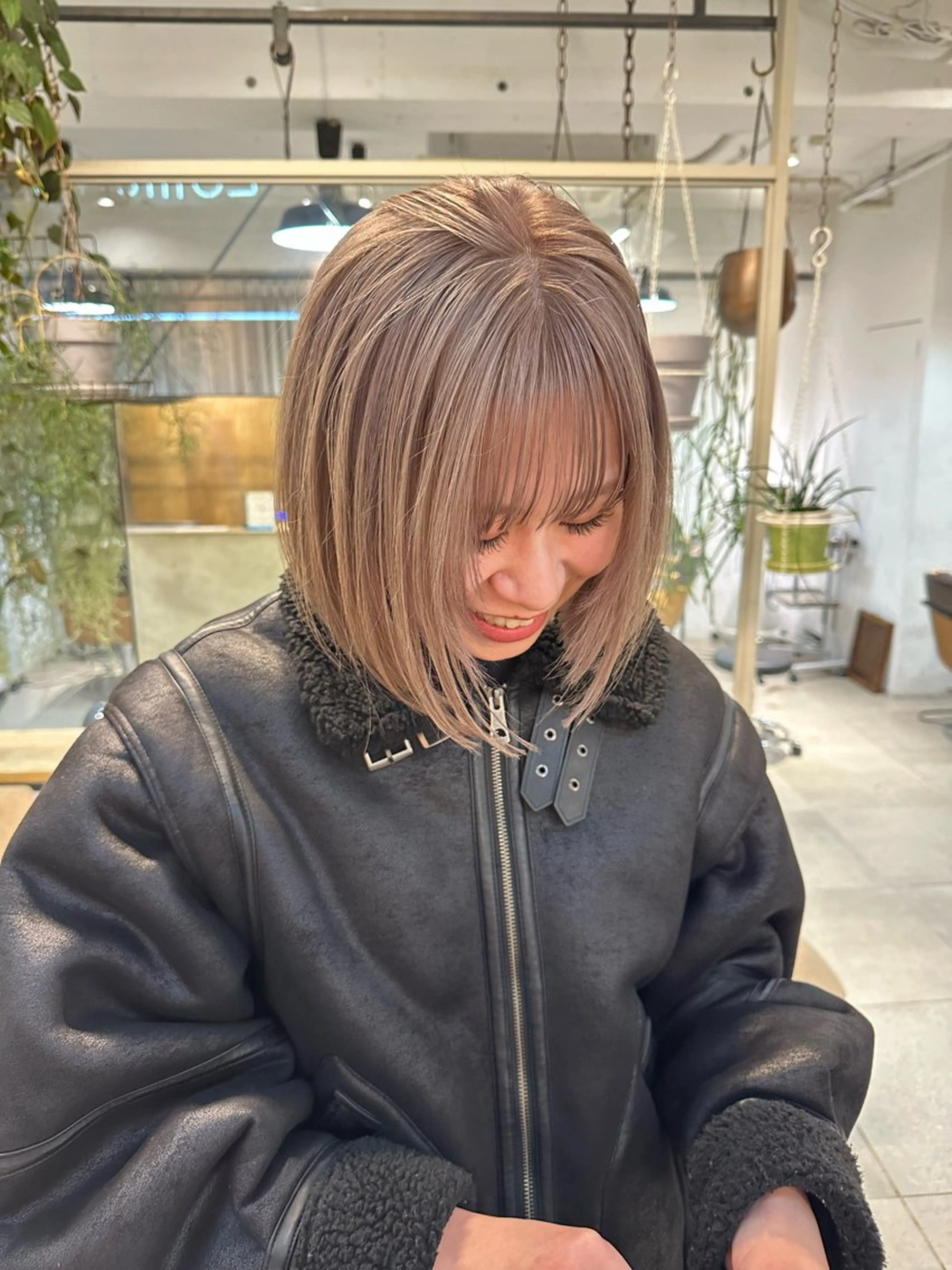 ショート カラー ブリーチ ハイトーンカラー ブリーチなしカラー ボブ REINA☁️透明感 カラー/ぷつっと♡のヘアスタイル