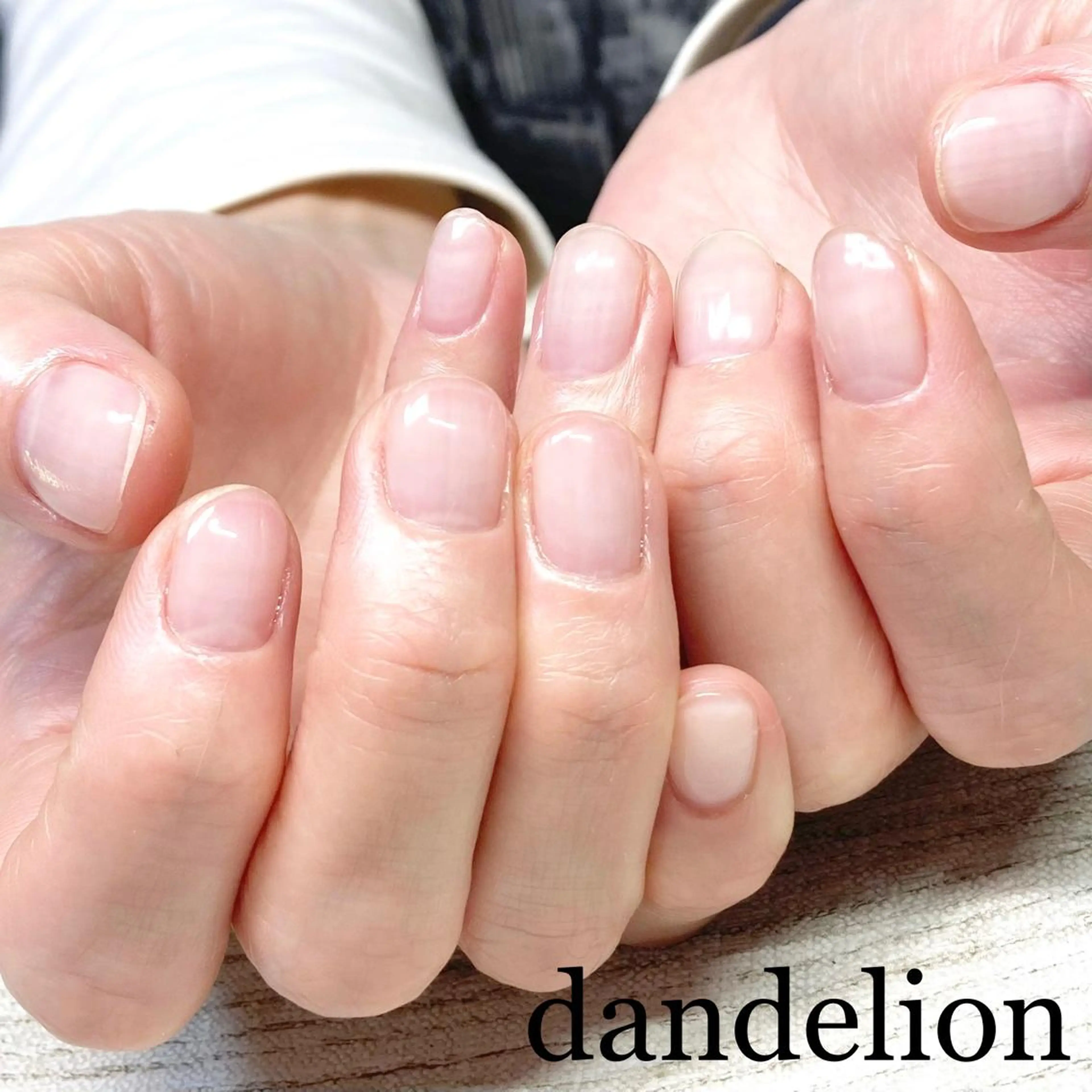 ネイル ハンドネイル ハンドケア dandelion ダンデライオンのネイルデザイン