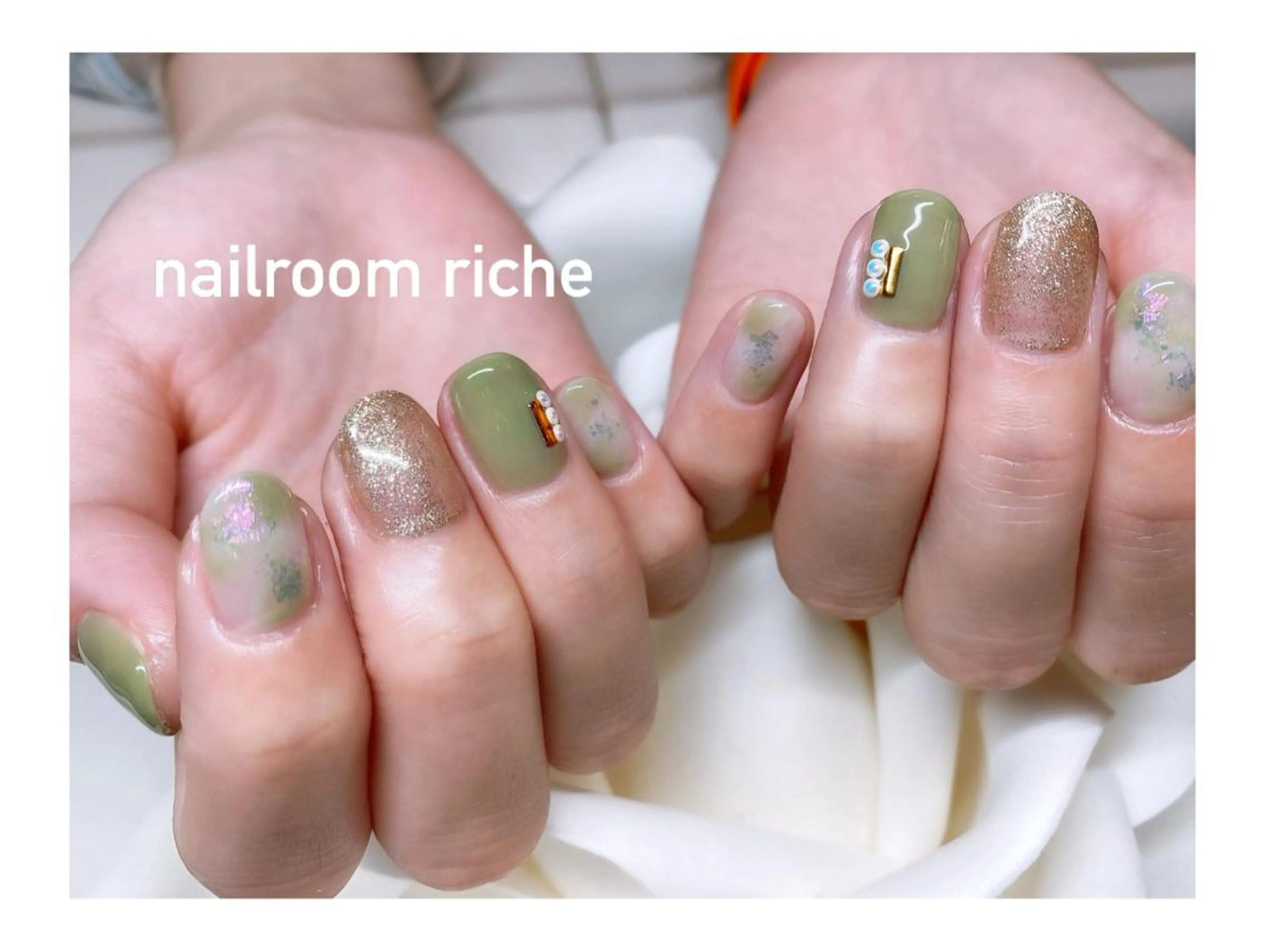 ネイル ハンドネイル nailroom richeのネイルデザイン