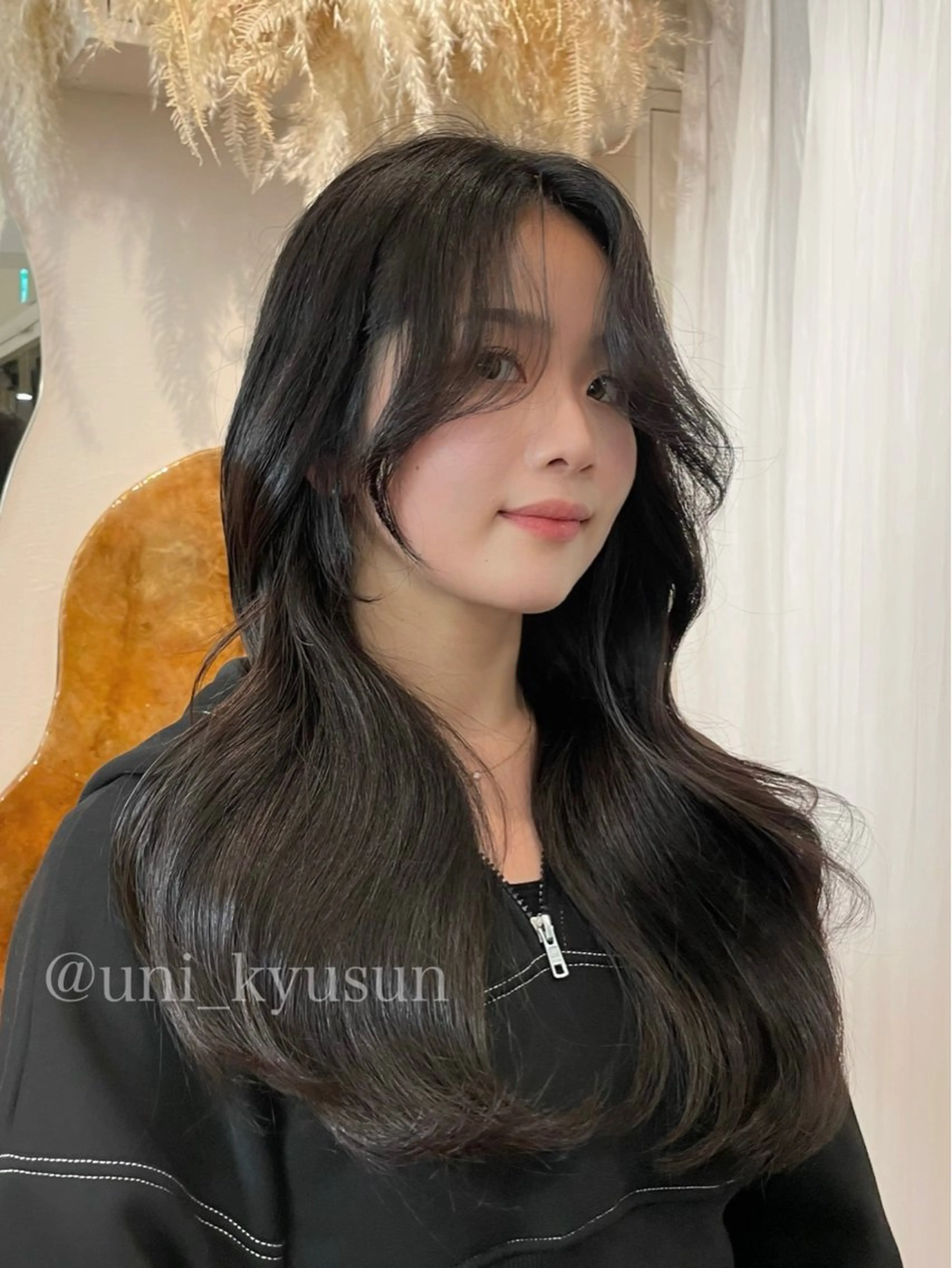ロング カラー カット ヘアカラー トリートメント 本格韓国ヘア🇰🇷 【uni】キューさんのヘアスタイル