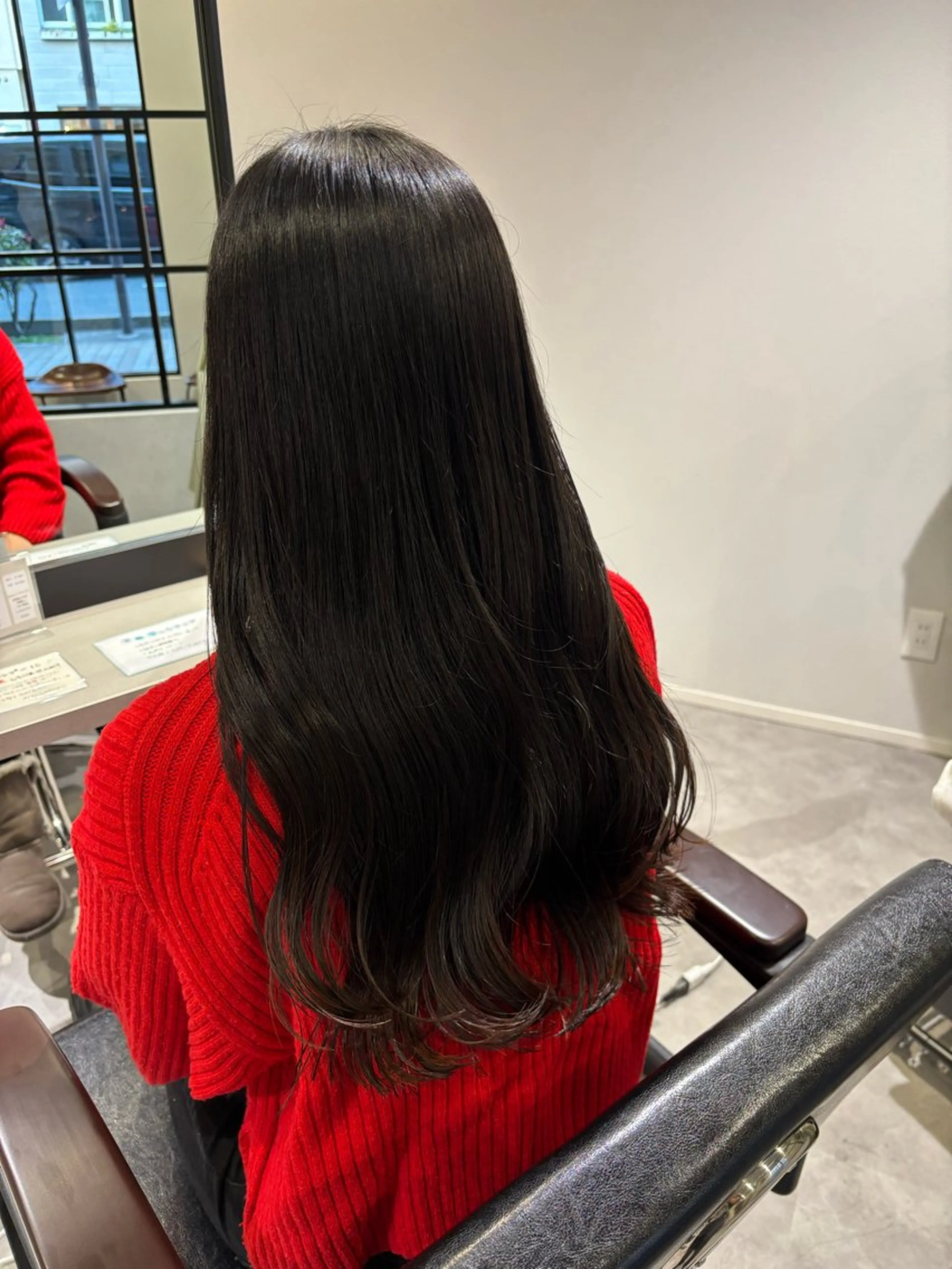 ロング カット ヘアカラー YURINO /ボブ ベージュ/ハイトーンのヘアスタイル