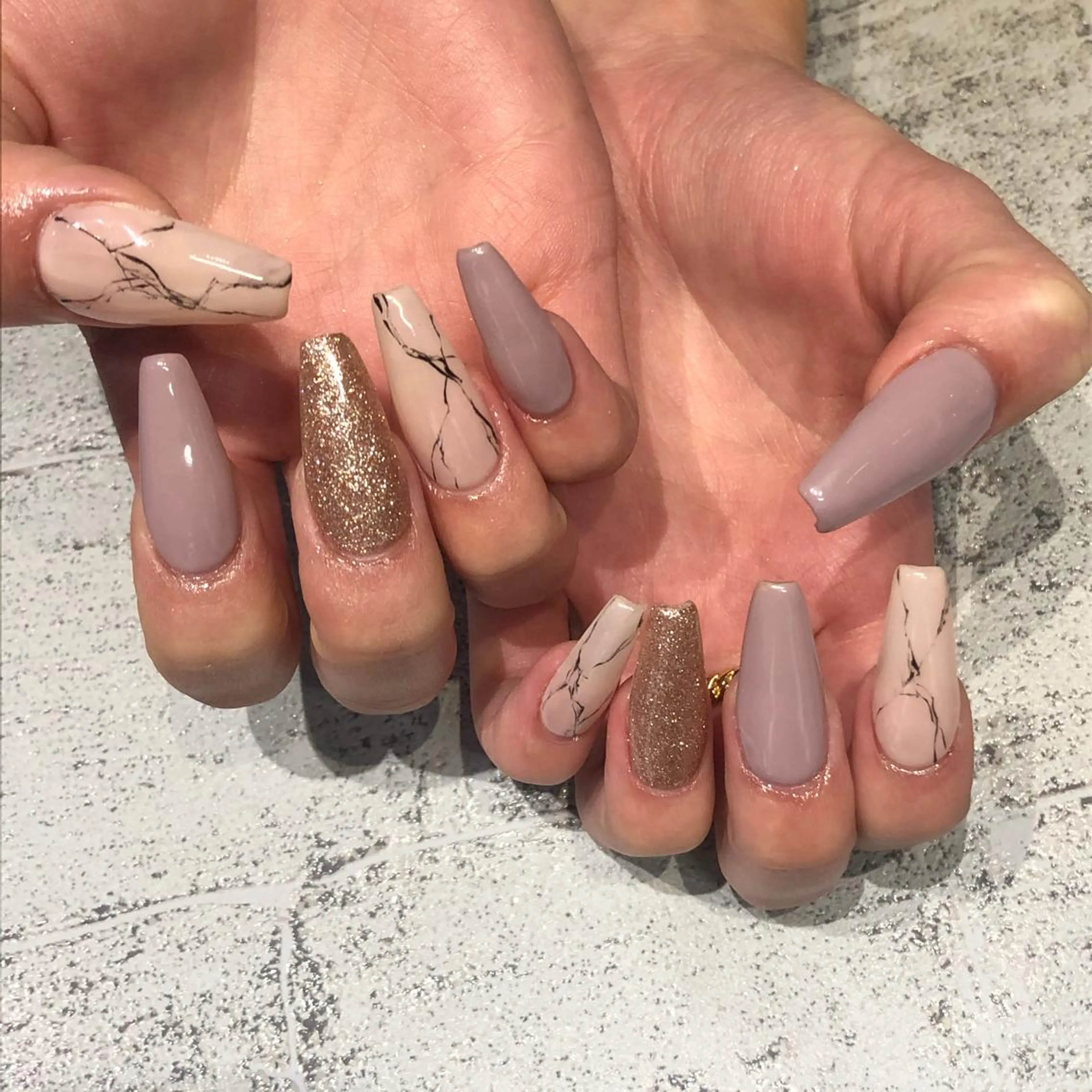 ネイル crestnail所属・小林 束紗のネイルデザイン