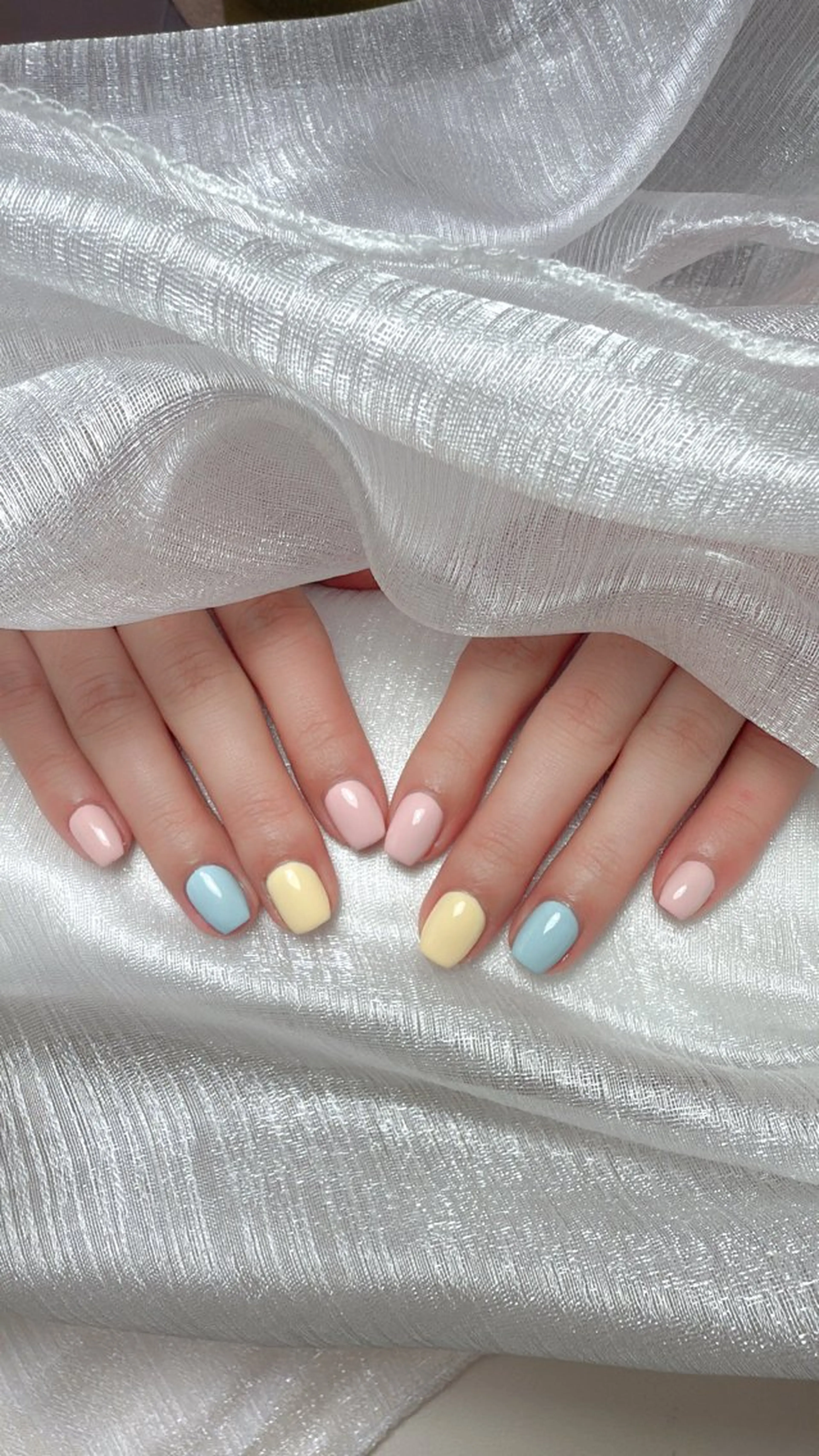 マカロン ネイルの写真