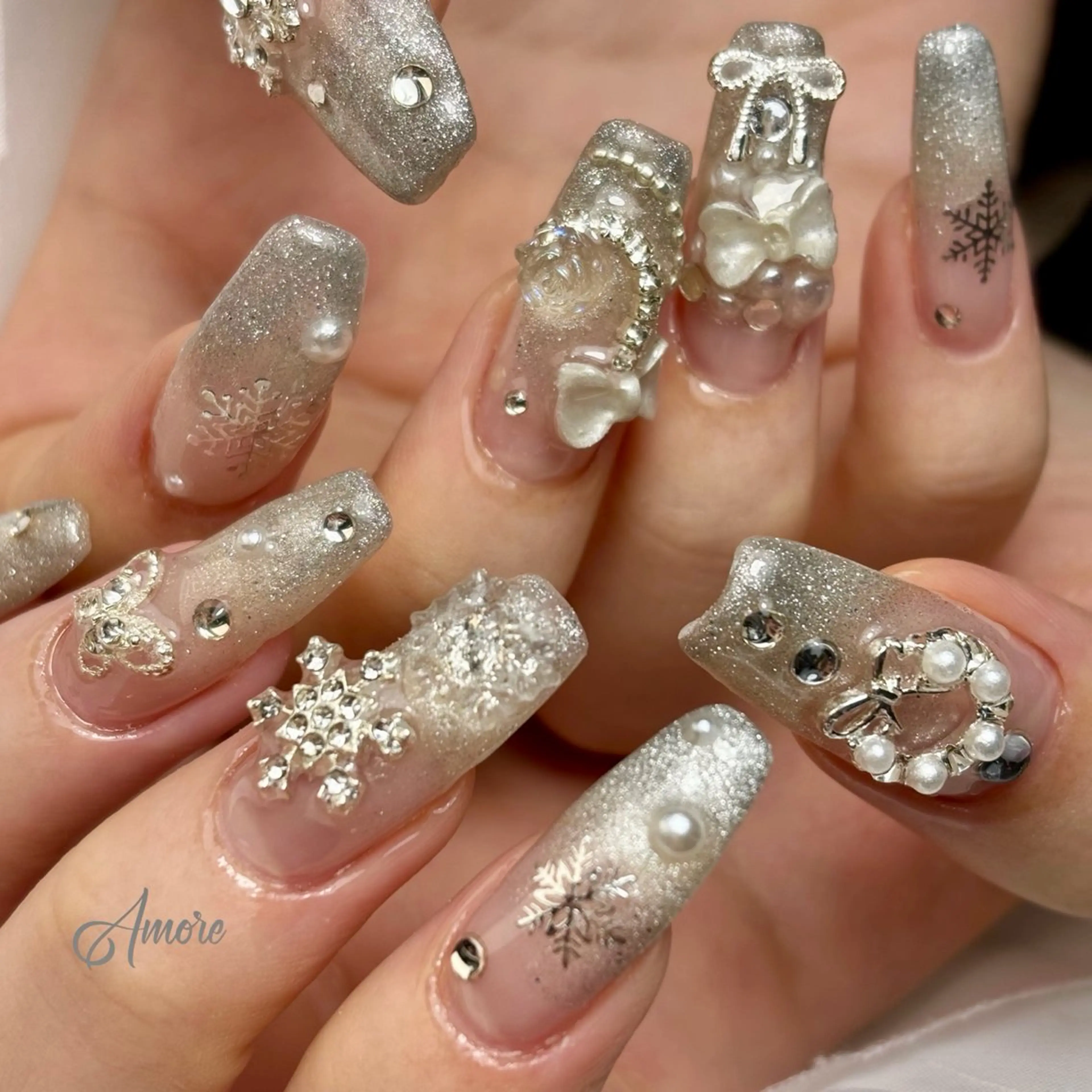 ネイル ジェルネイル キラキラネイル 韓国ネイル マグネットネイル パラジェル You kyehwaのネイルデザイン