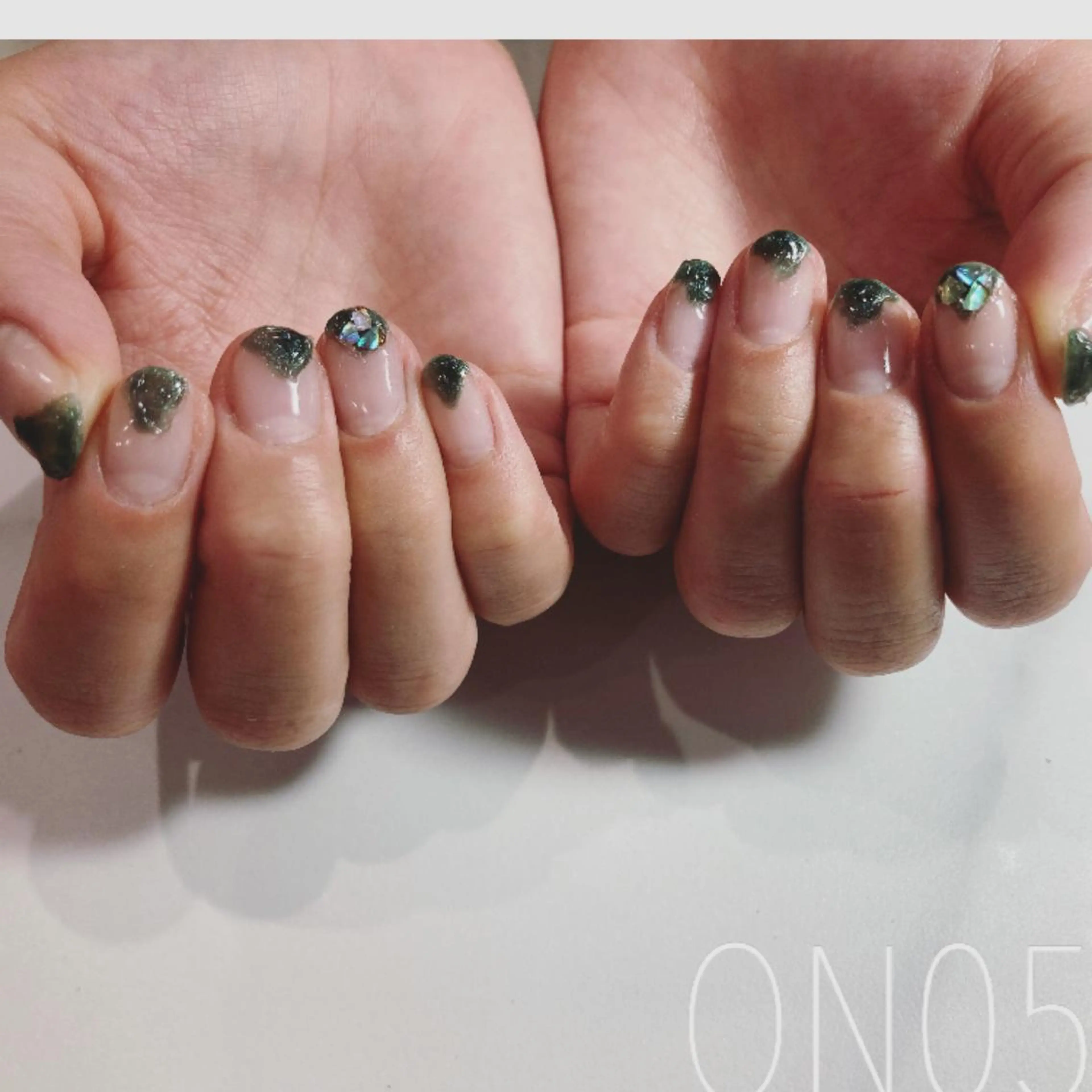 ネイル 園 寛子 （ネイリスト）のネイルデザイン