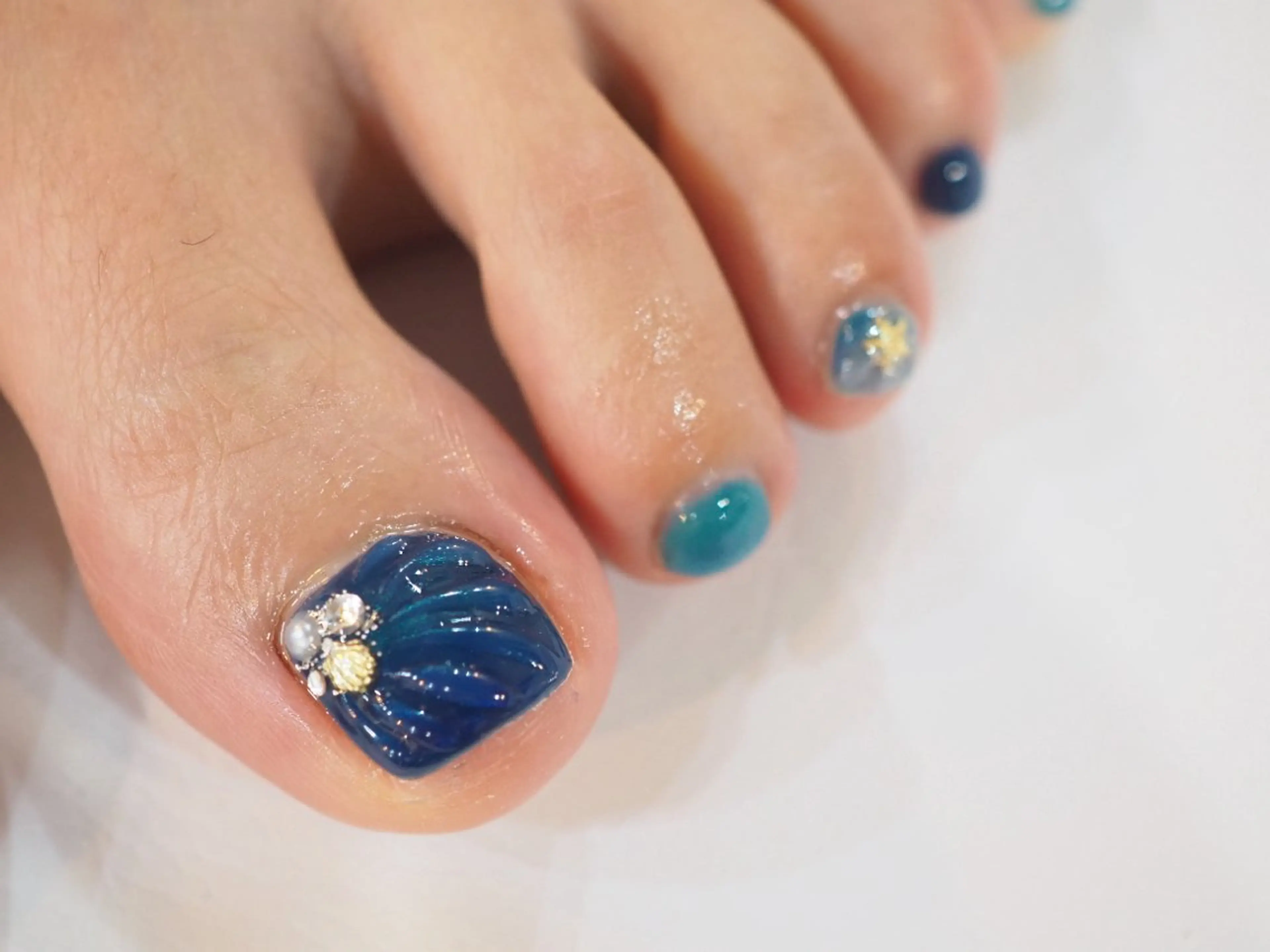 ネイル ぷっくりネイル glaNje shioriのネイルデザイン