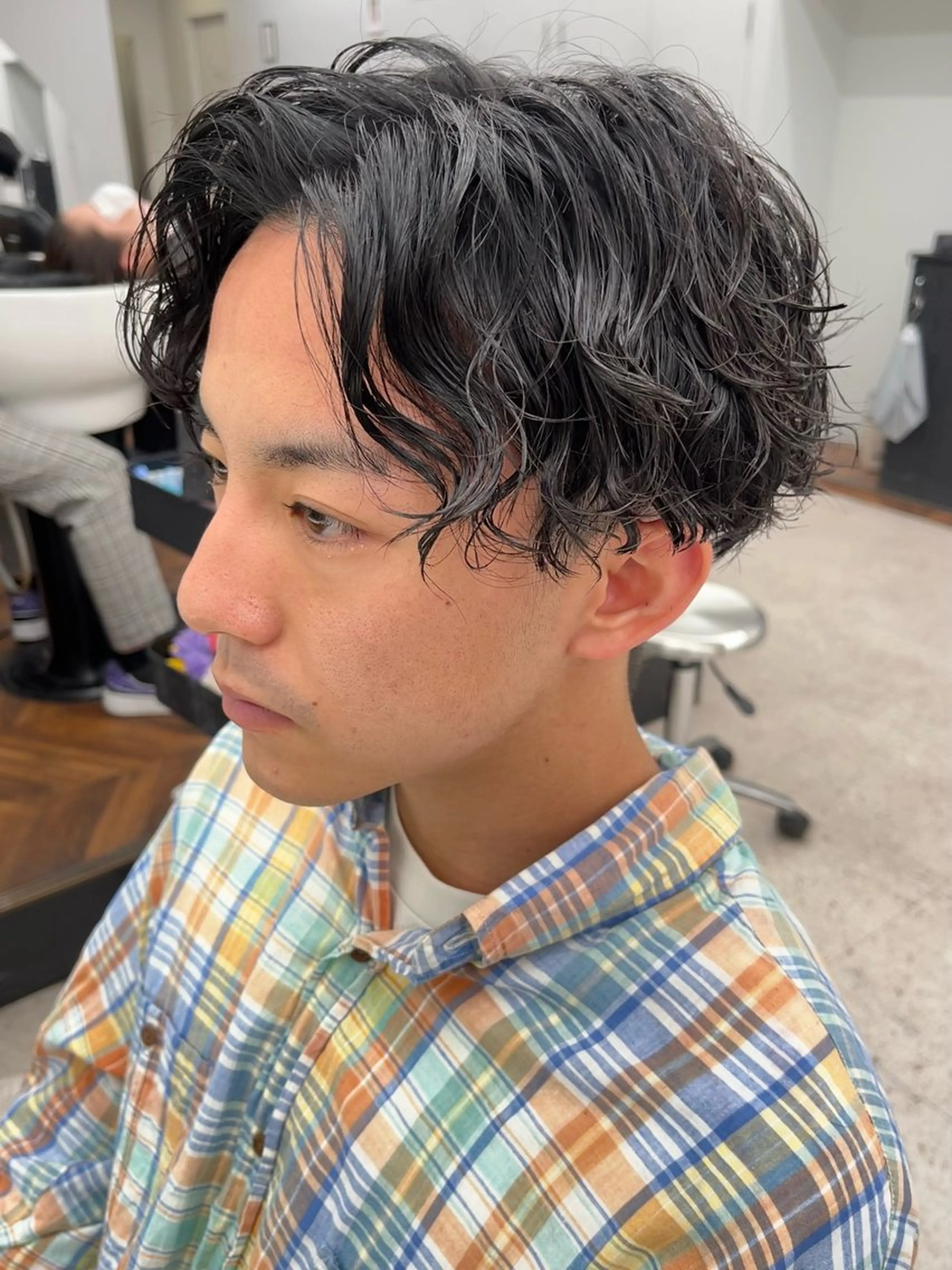 パーマ メンズ センターパート メンズパーマ 波巻きパーマ カット パーマ 🍐シャドウパーマ メンズ特化/守岡🍐のヘアスタイル