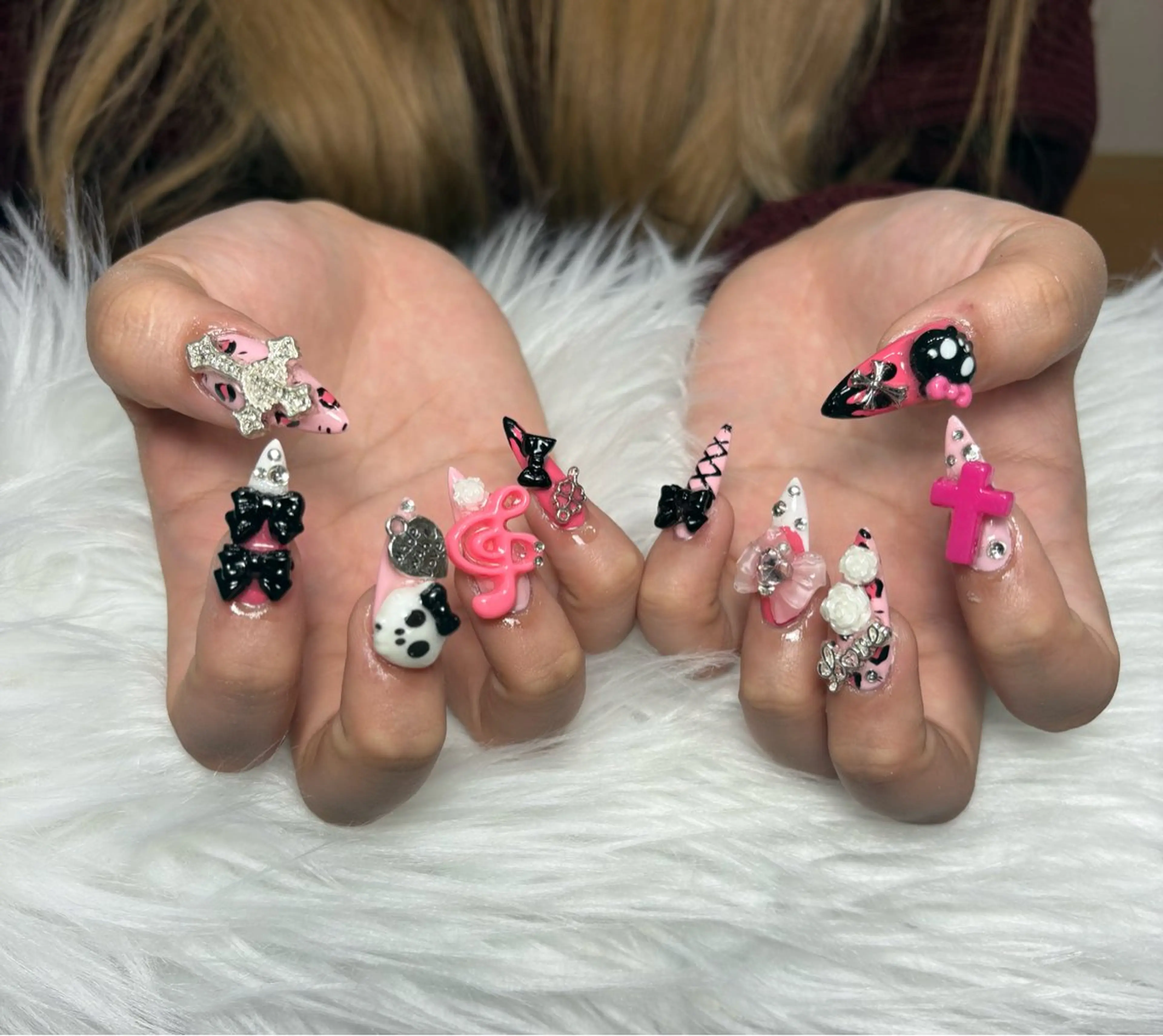 ネイル アートネイル 長さ出し ジェルネイル マグネットネイル ニュアンスネイル なな_ CloudyChanのネイルデザイン