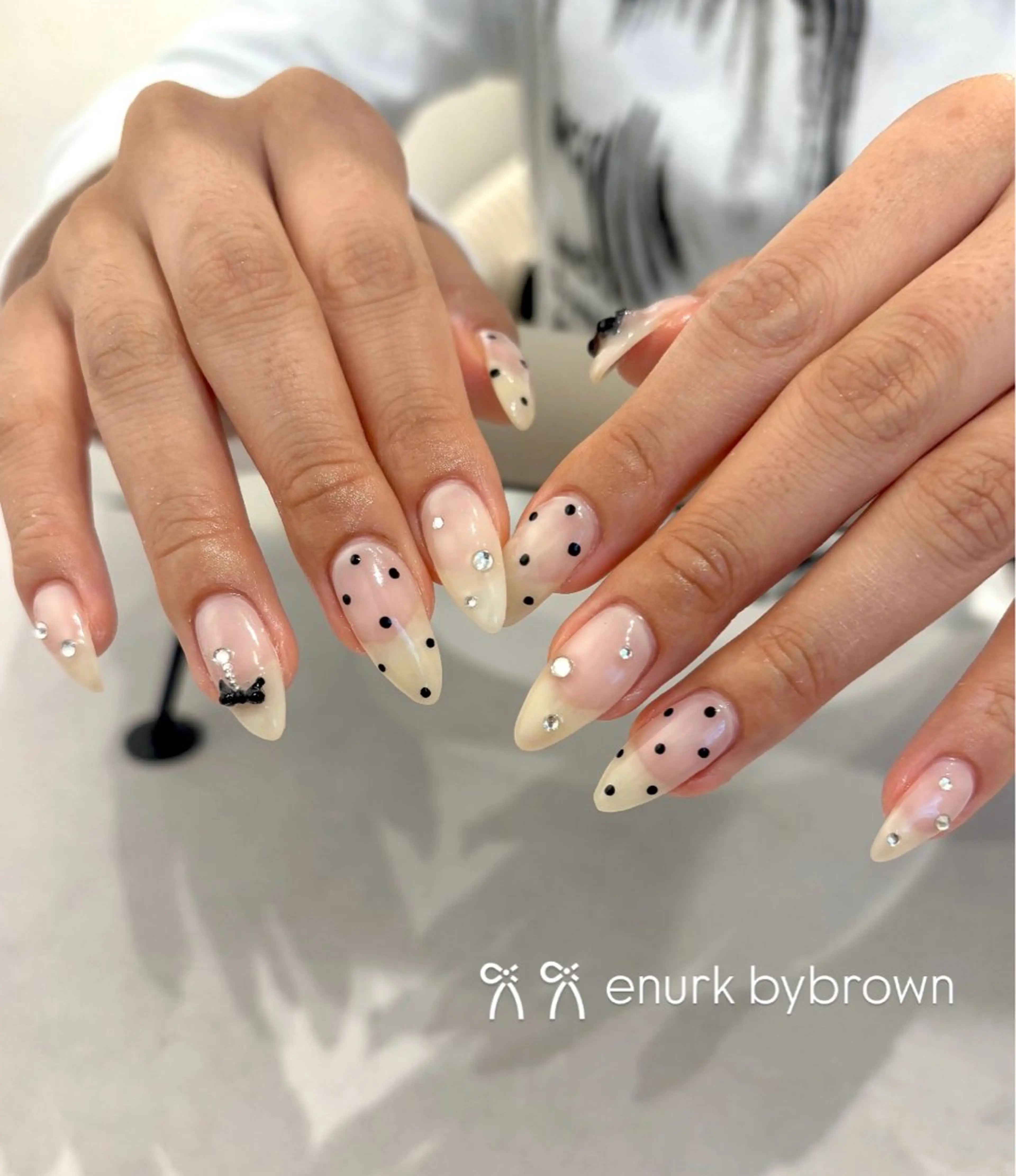 ネイル ドット オフィスネイル リボン シンプルネイル ハンドネイル ハンドケア enurk店 🍋 M I K U  *のその他イメージ