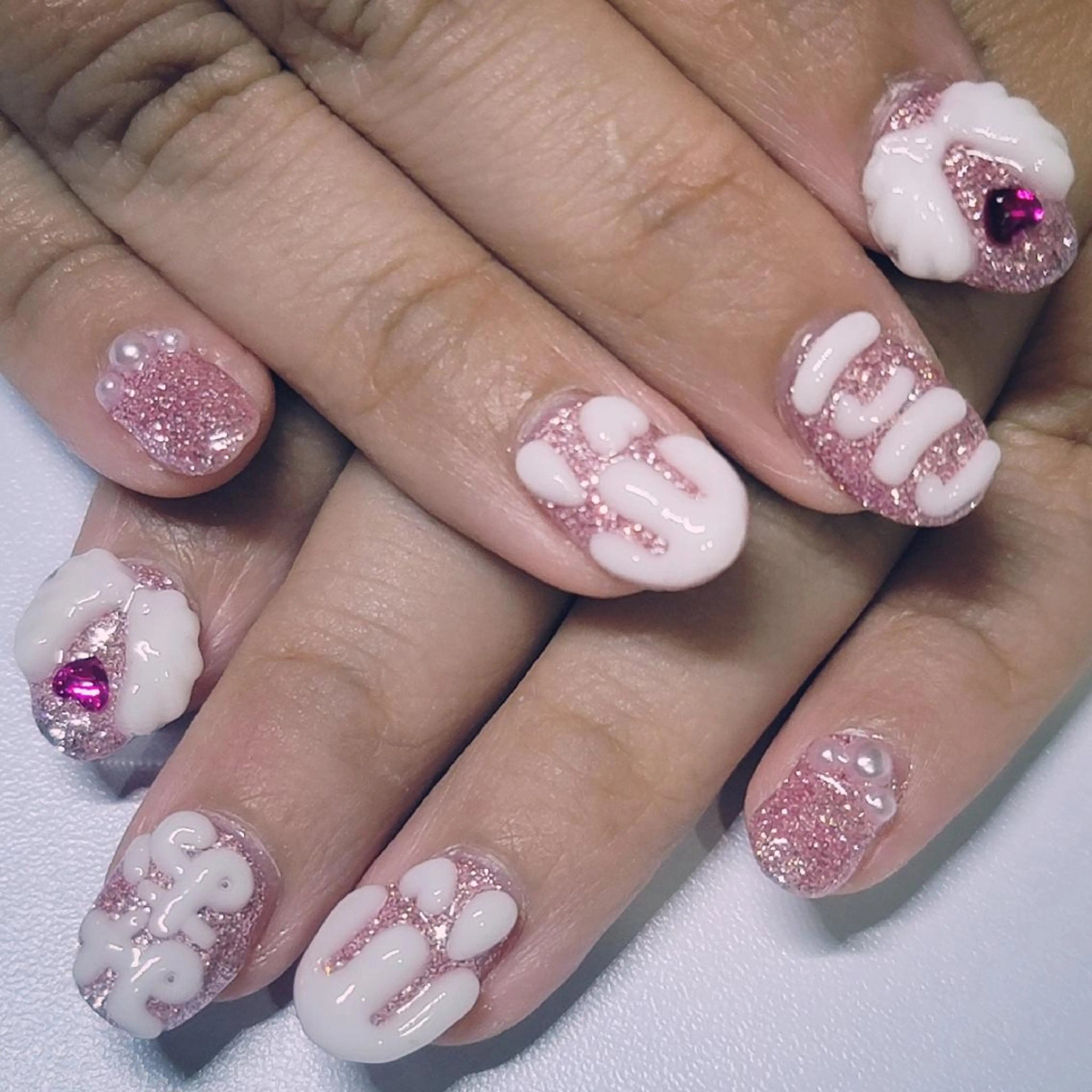 ネイル アートネイル ラメ(グリッター) ワンカラーネイル ピンク ハンドネイル よしだ ひろきのネイルデザイン