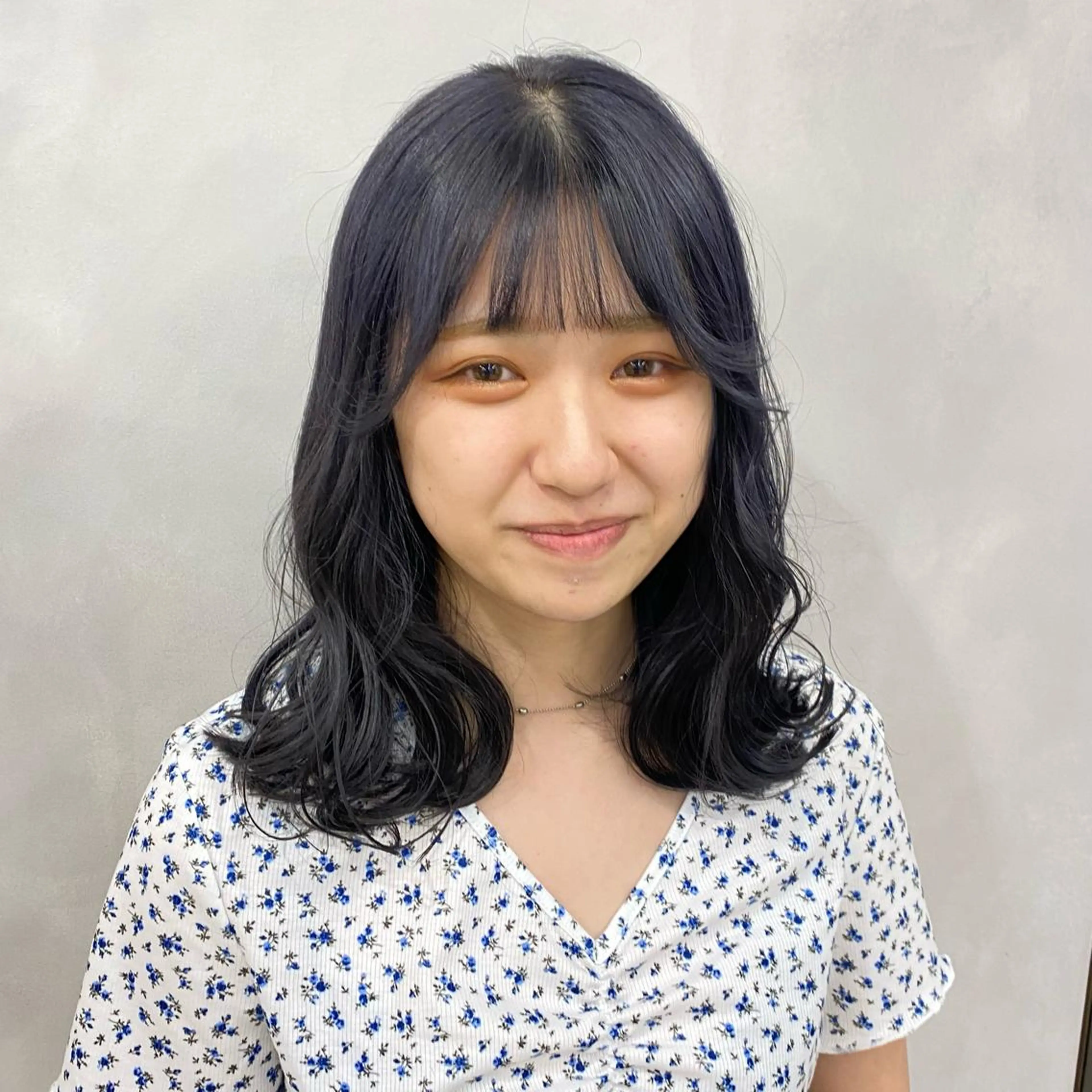 セミロング カラー カット ヘアカラー トリートメント 🩵ブリーチカラー 🐈MIORI🩵のヘアスタイル