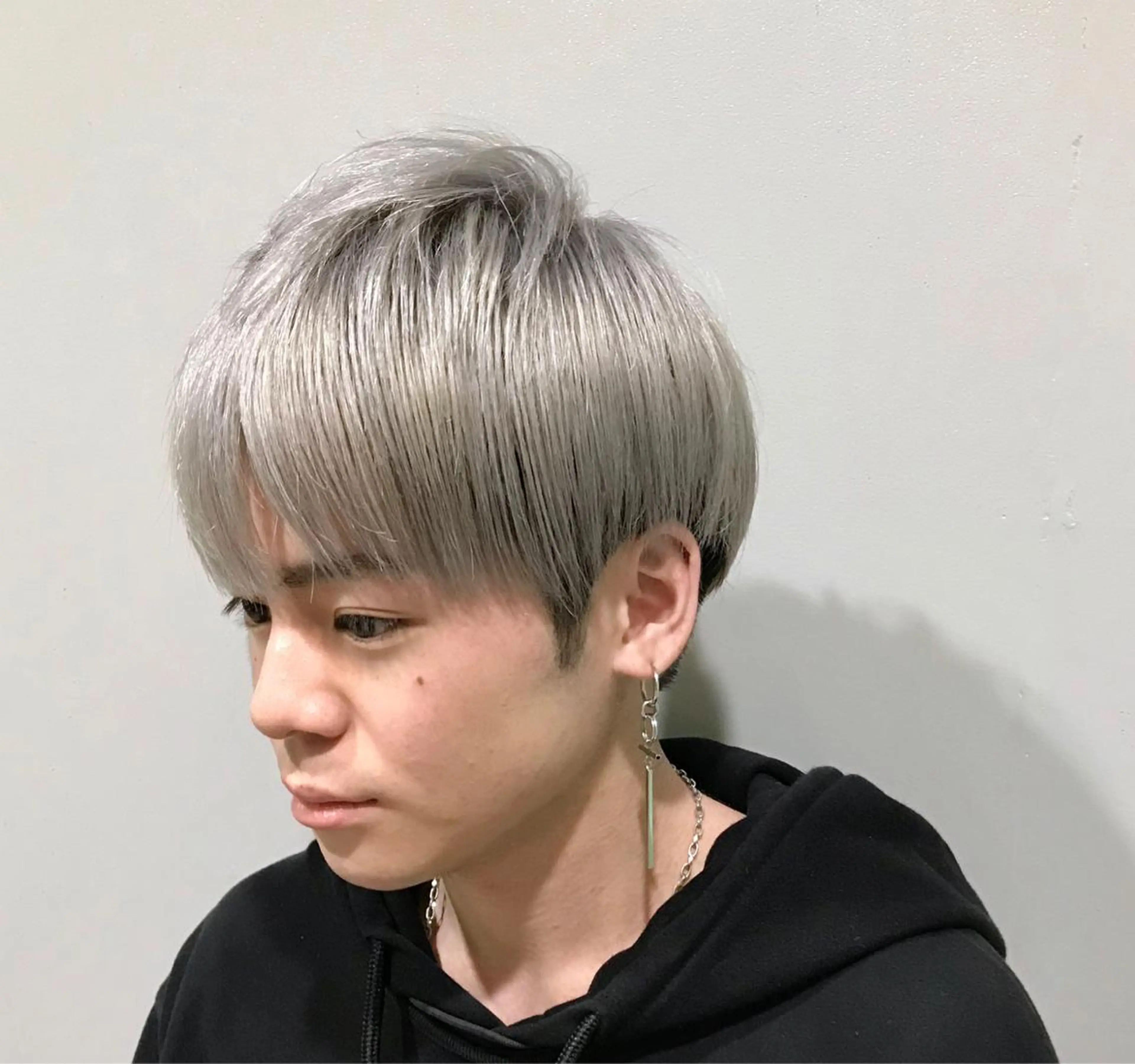 ショート カラー メンズ 山下 亮輔のヘアスタイル