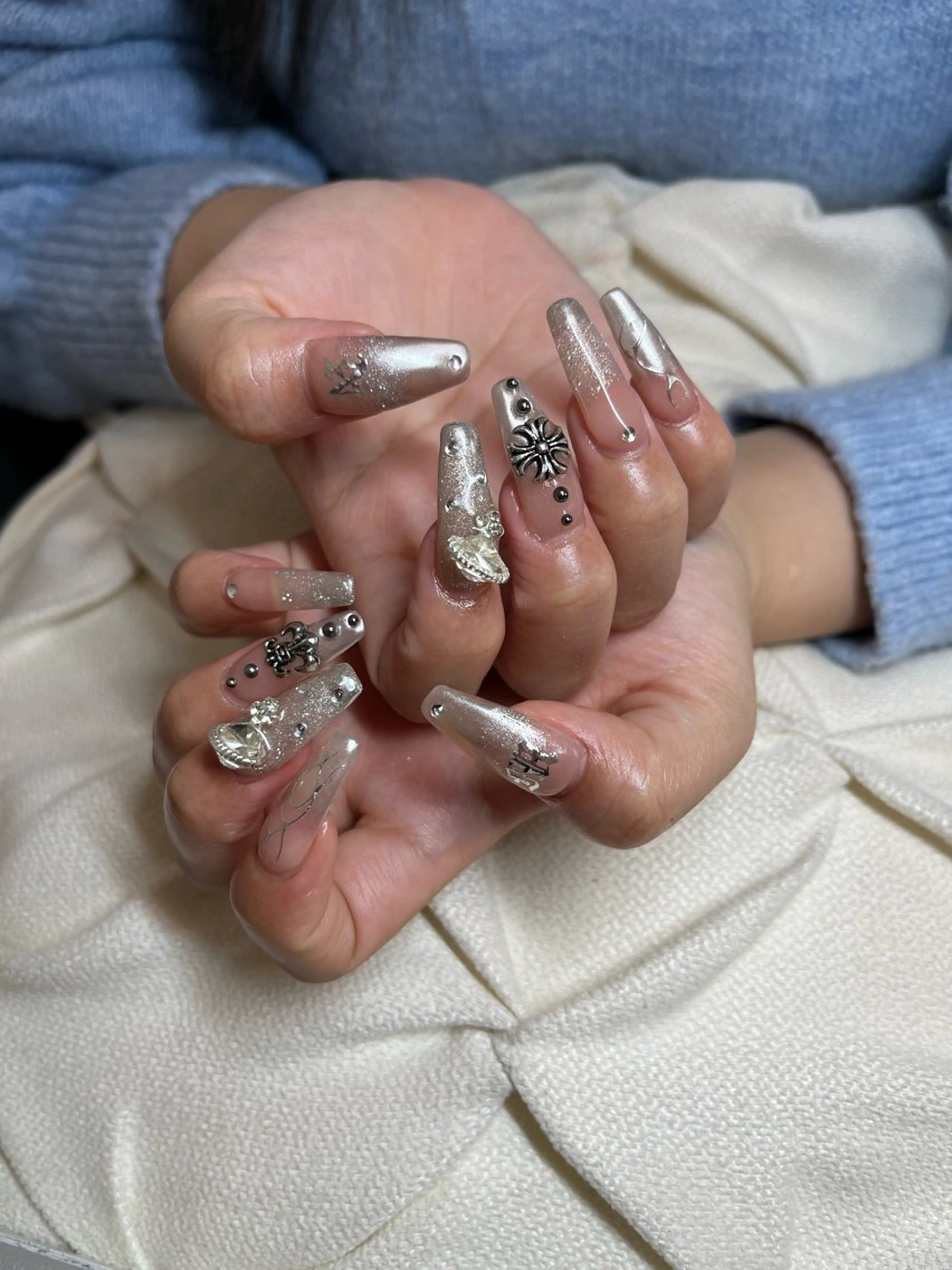 ネイル ハンドネイル nail.salon .Reversalのネイルデザイン