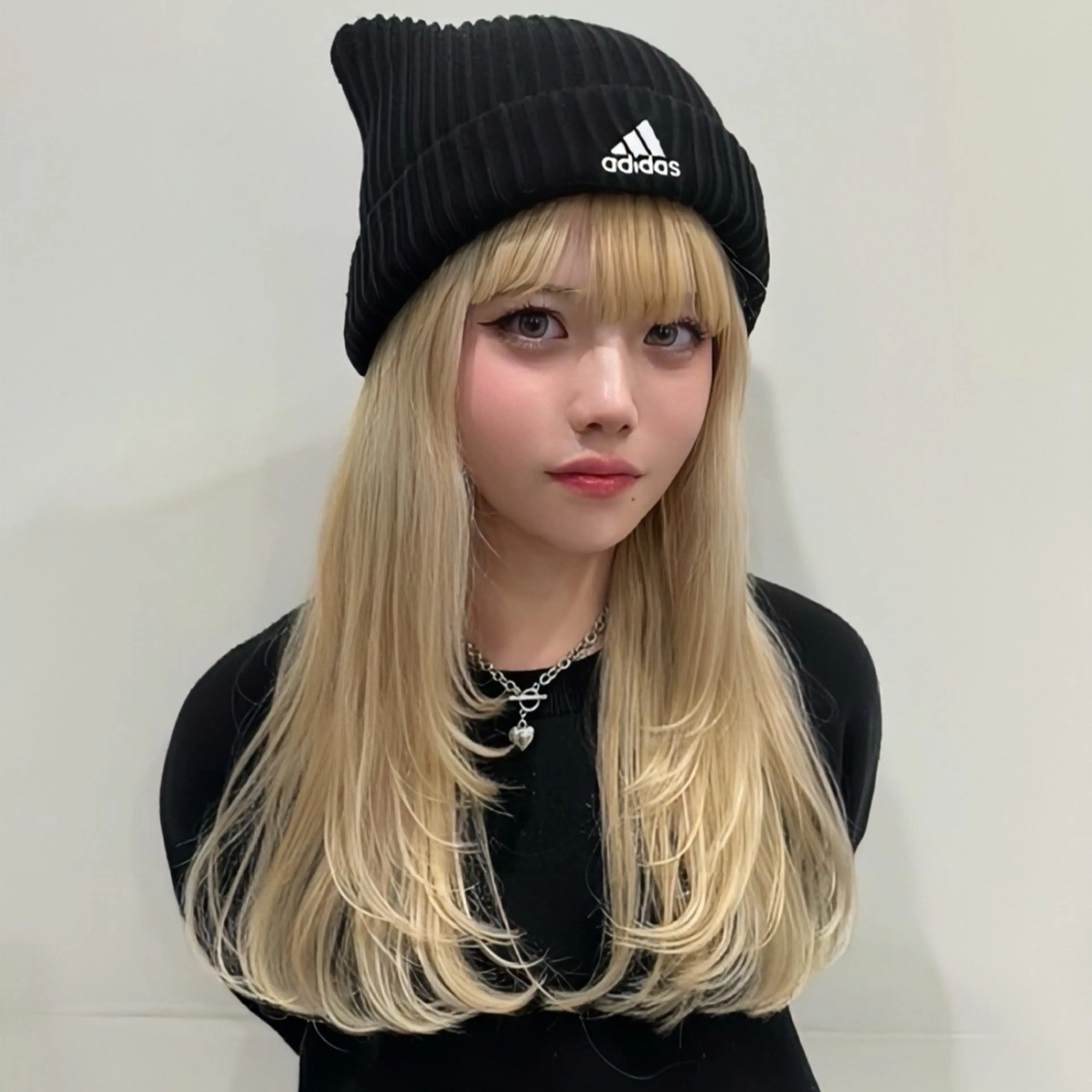 ロング カラー ヘアアレンジ カット ヘアカラー トリートメント ヘッドスパ ヘアセット 韓国レイヤーカット /韓国トレンドカラーのヘアスタイル