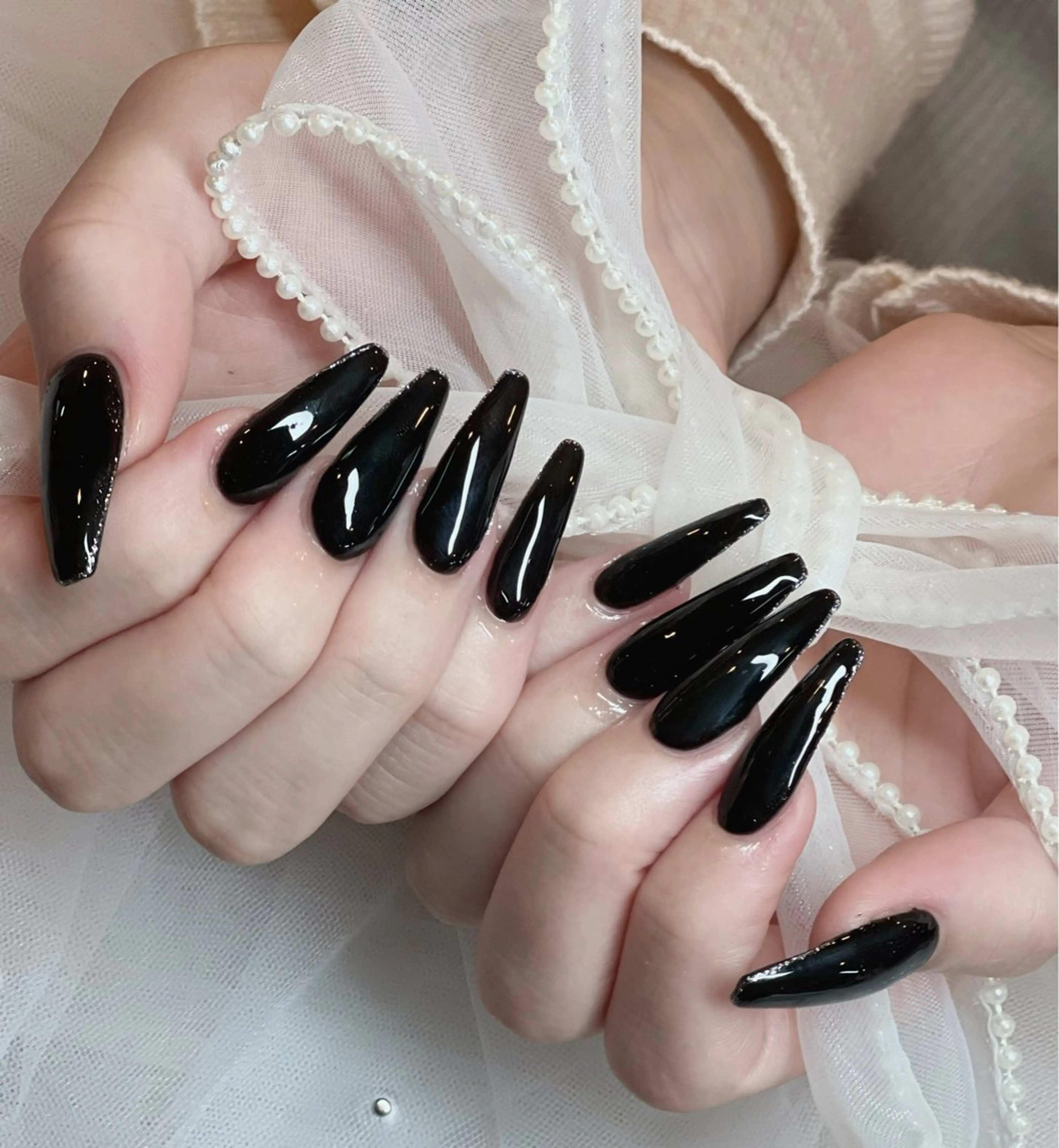 ネイル ボルドー ブラウン チークネイル ドット フットネイル ハンドネイル RUBY Nail 日暮里店のネイルデザイン