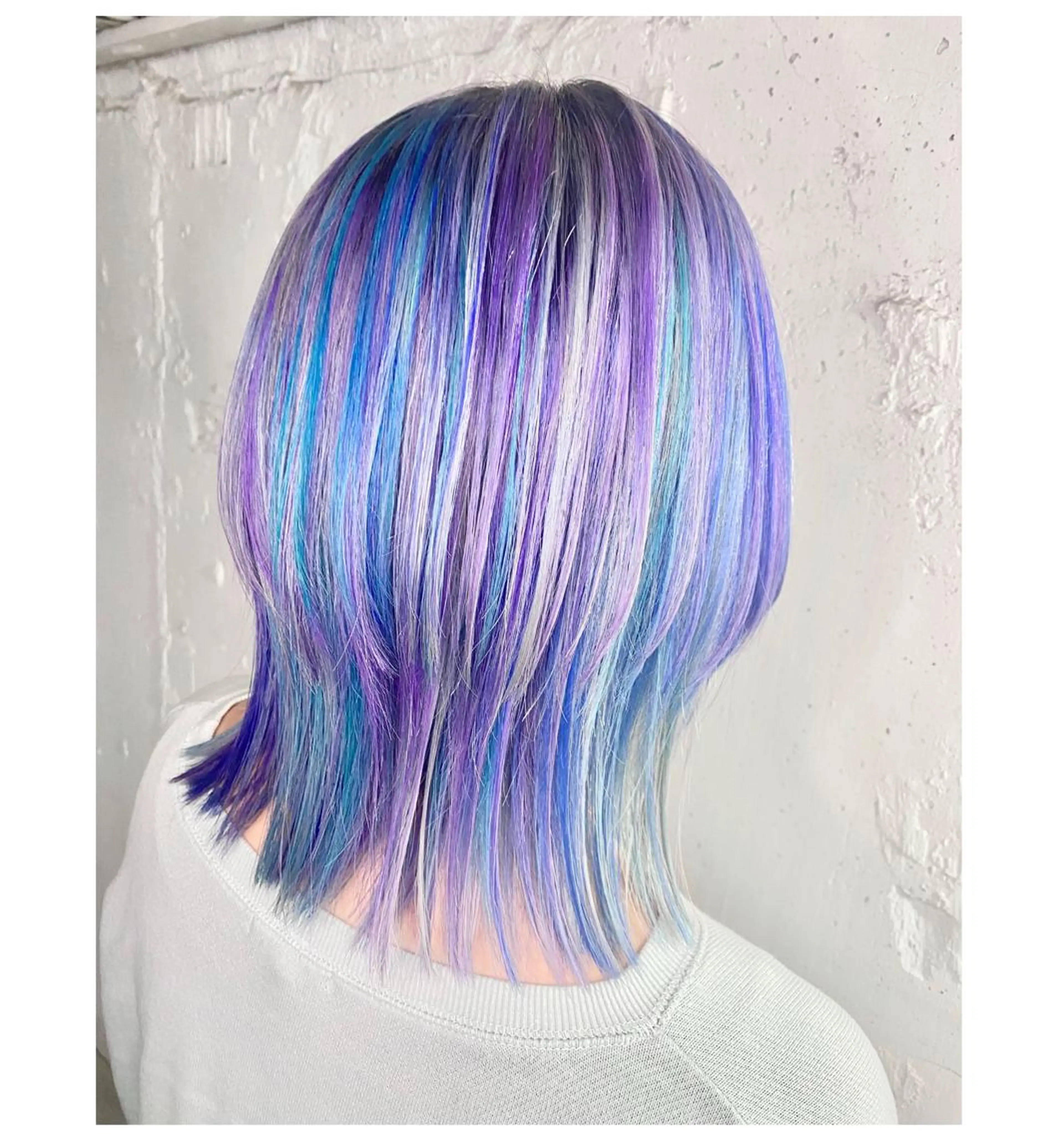 ショート カラー ヘアカラー GARU-ガル-所属・TSUNO🦖 派手髪/オタク美容師のヘアスタイル