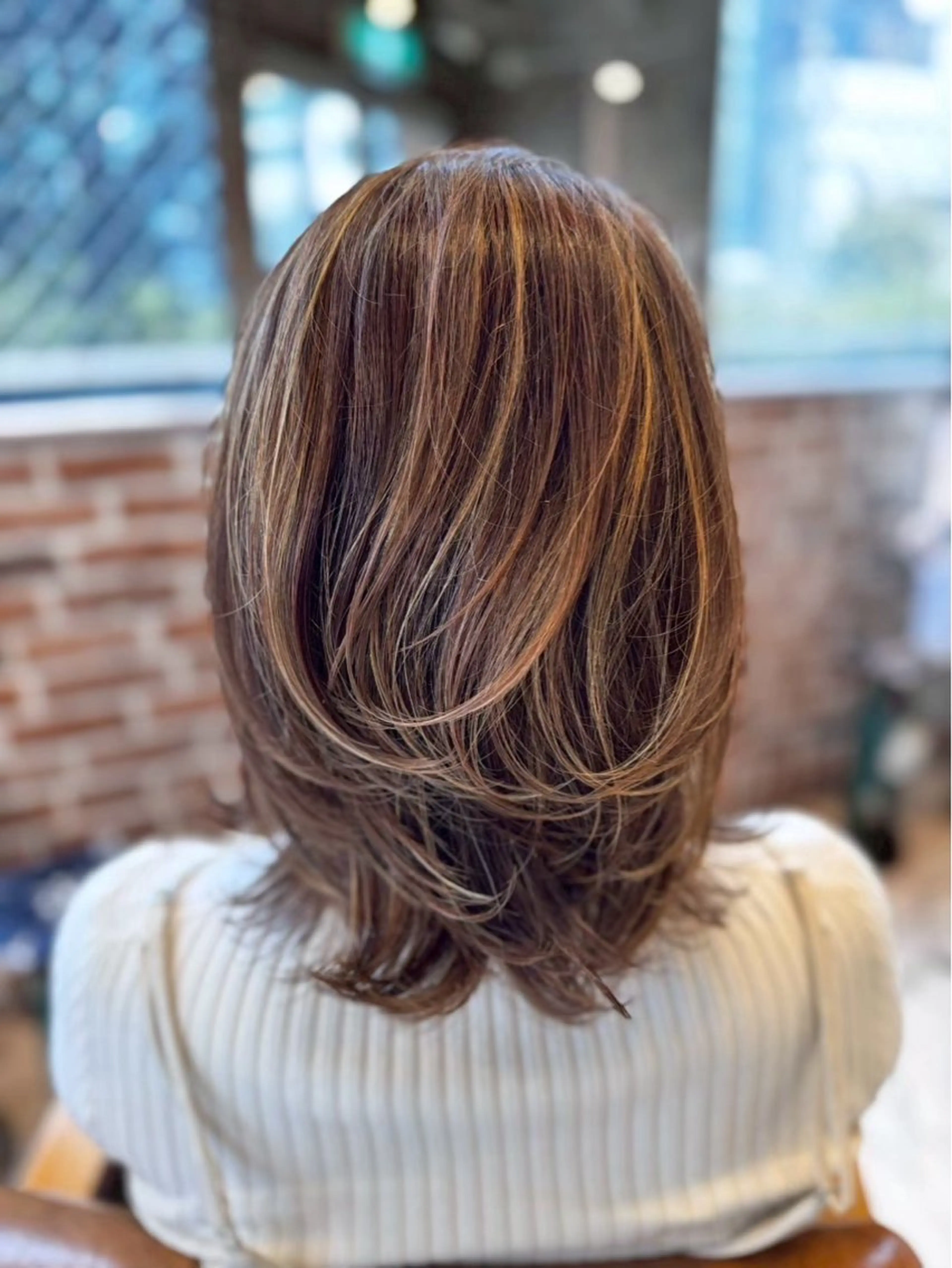 ミディアム カラー 吉永 一寿のヘアスタイル