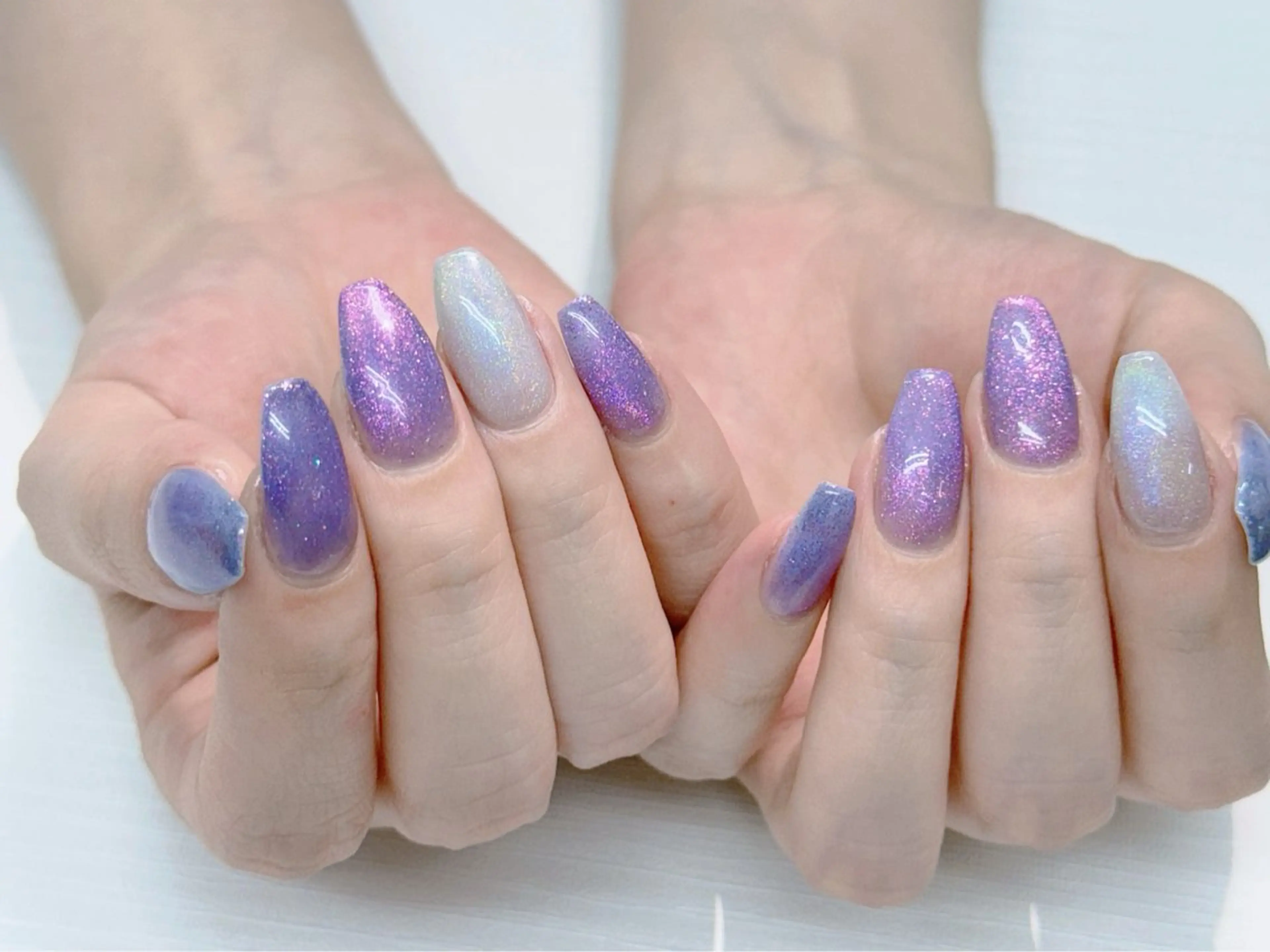 ネイル アートネイル ジェルネイル グラデーション キラキラネイル 持ち込み ハンドネイル NAILS BAR SHINJUKUのネイルデザイン