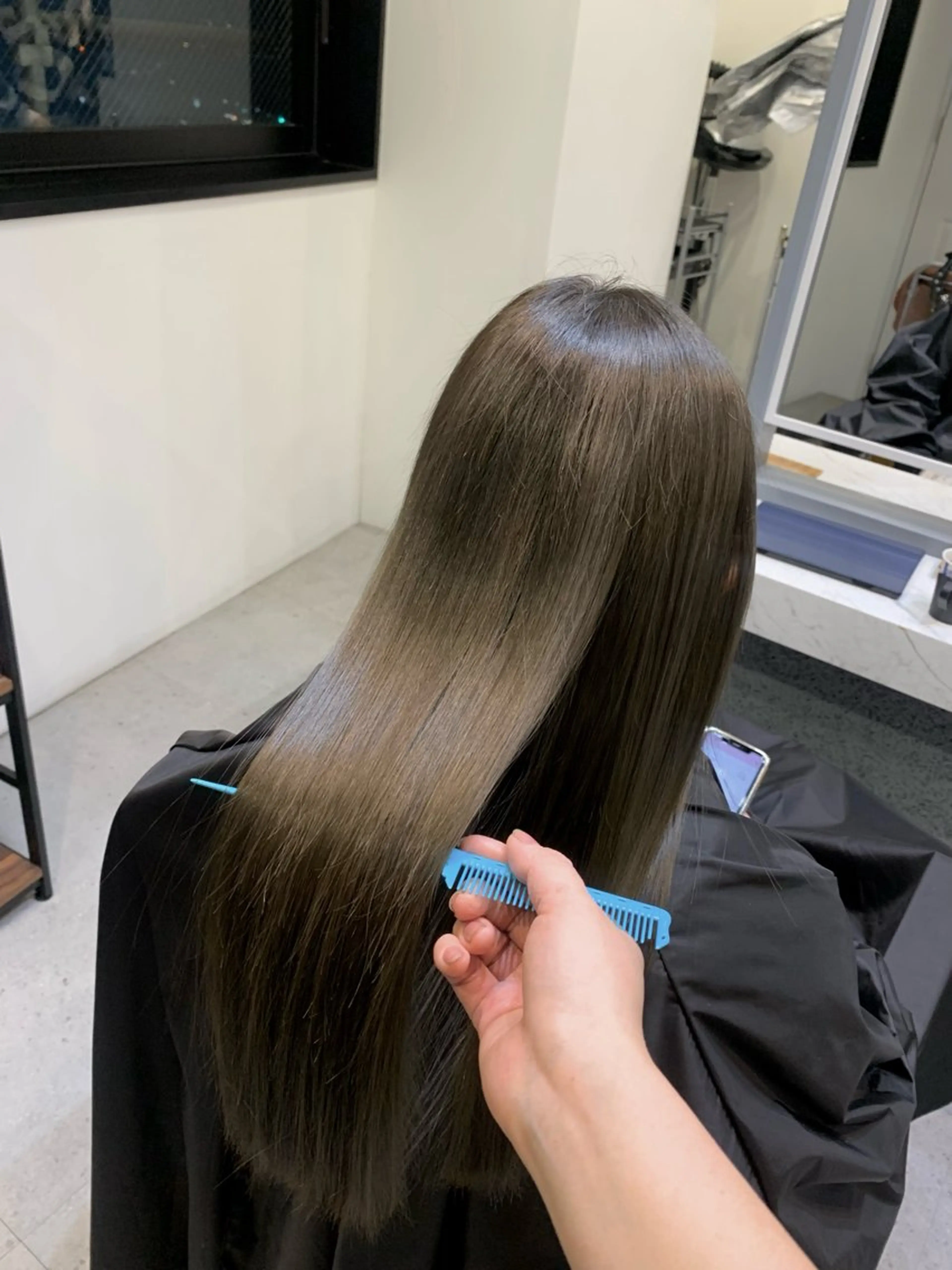 ロング カラー Agu peachのヘアスタイル