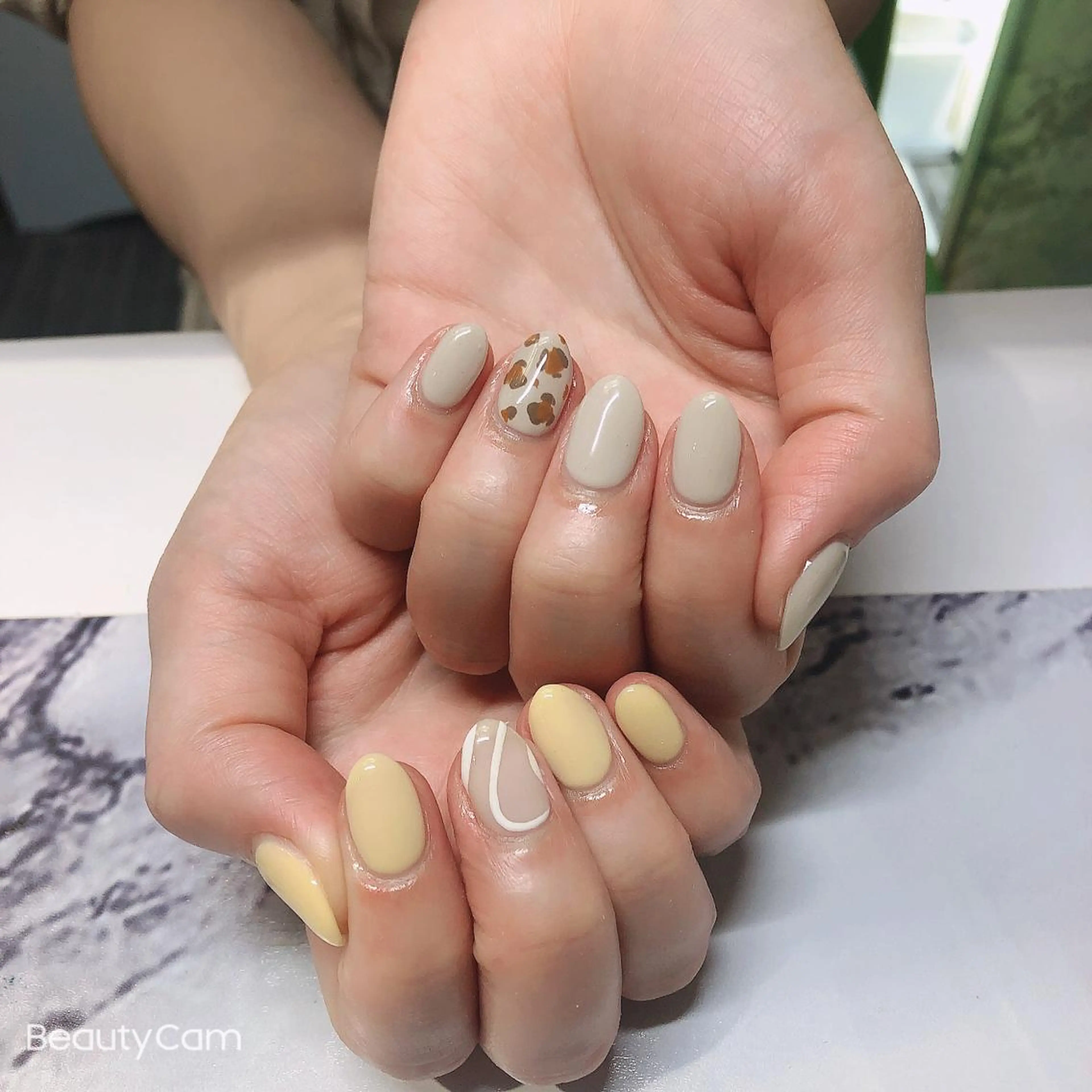 ネイル ガレンドウ 白澤 愛子のネイルデザイン