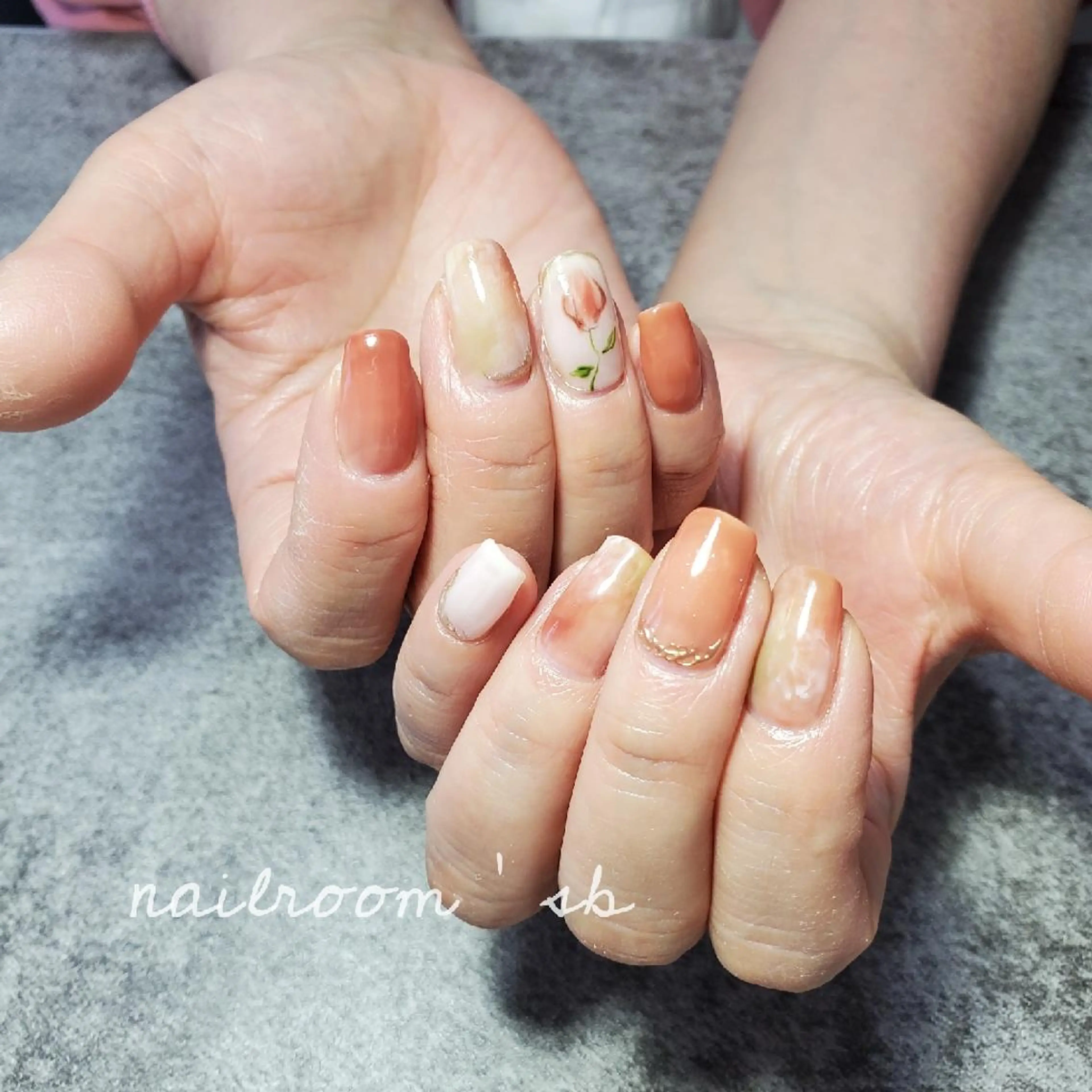 ネイル ハンドネイル nailroom‪ sb‪‪𓈒𓂂𓏸のネイルデザイン