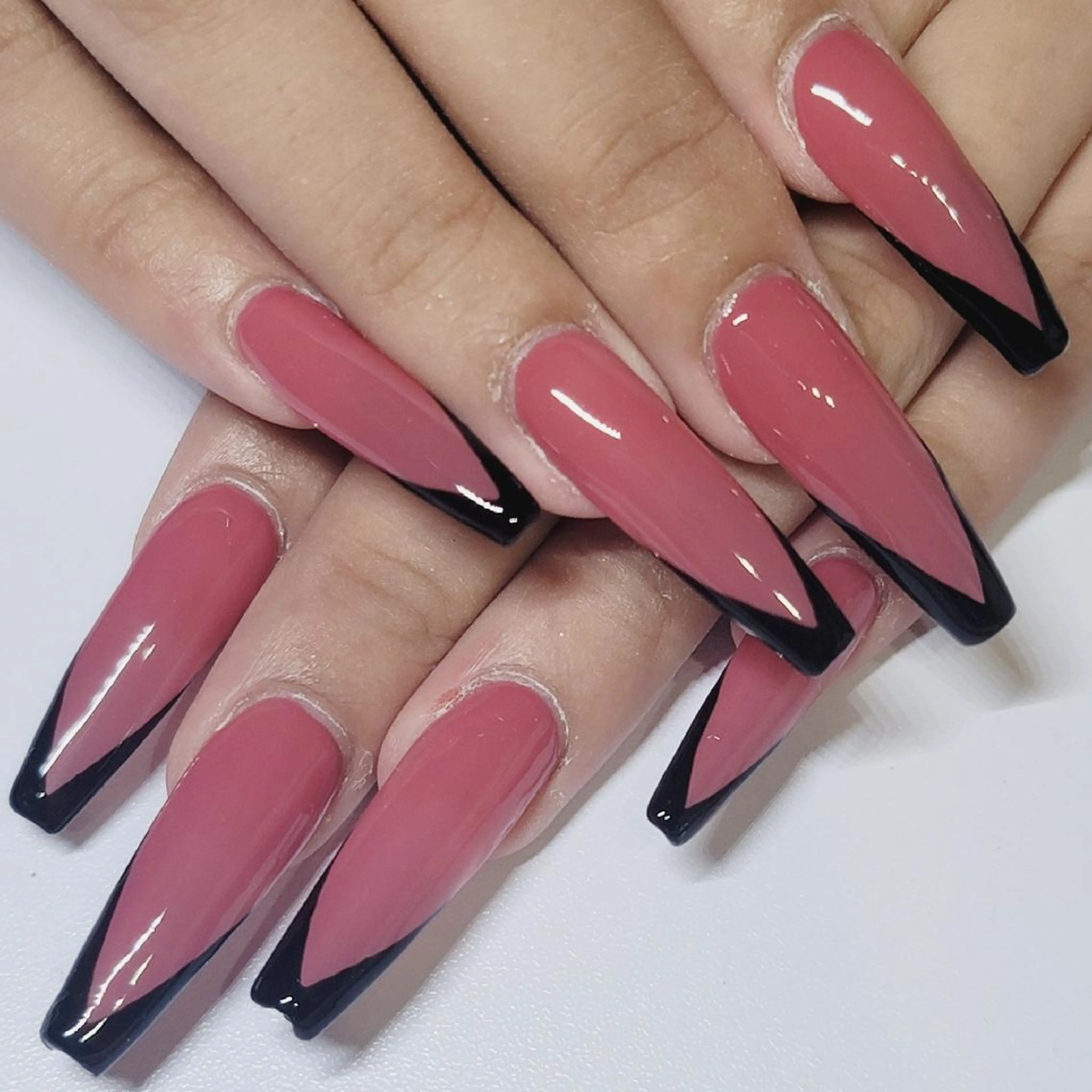 マツエク・マツパ ネイル カラーマツエク フレンチネイル ロングネイル ピンク スカルプネイル ハンドネイル よしだ ひろきのネイルデザイン