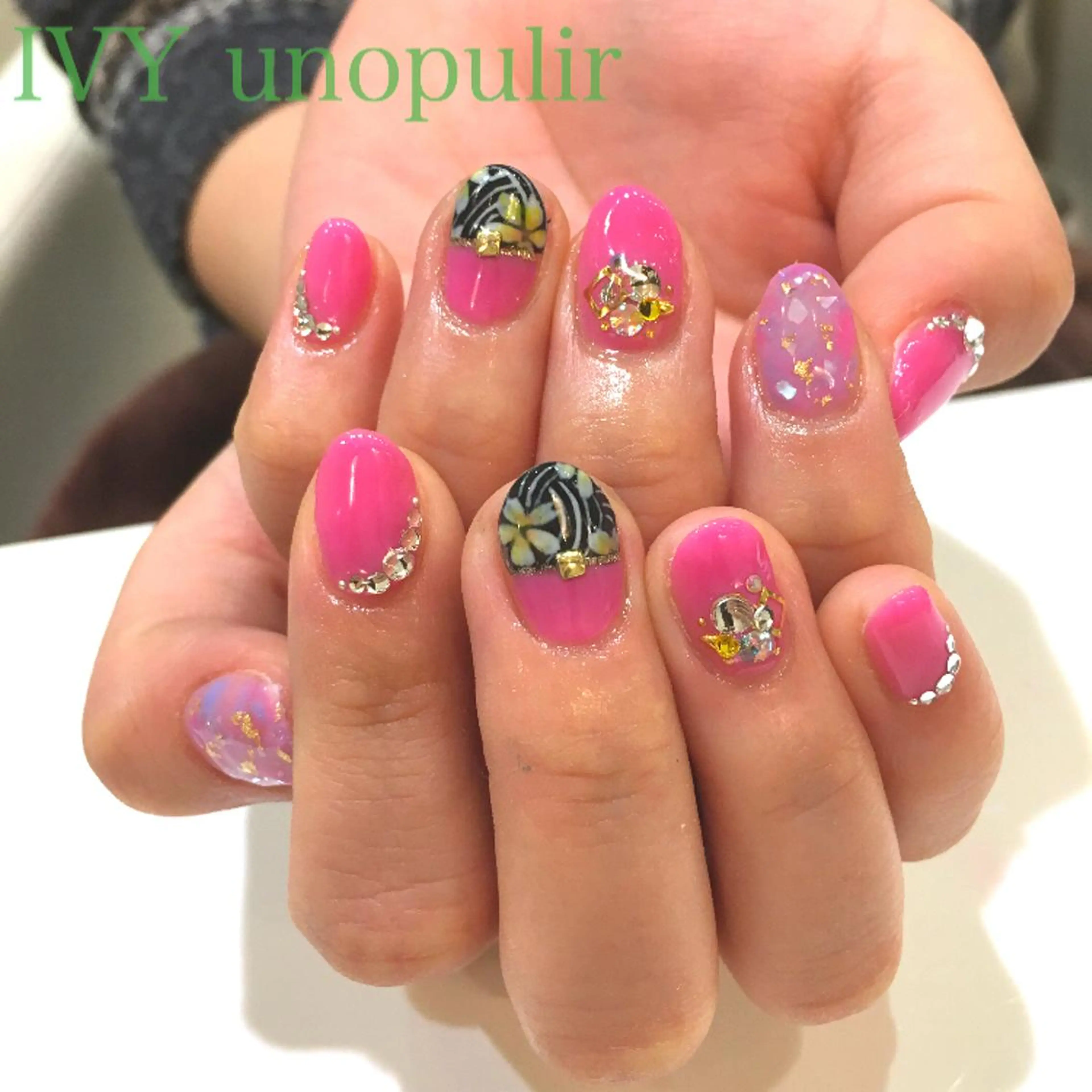 ネイル フラワーネイル アンドルーチェ スクールのマツエク・マツパデザイン